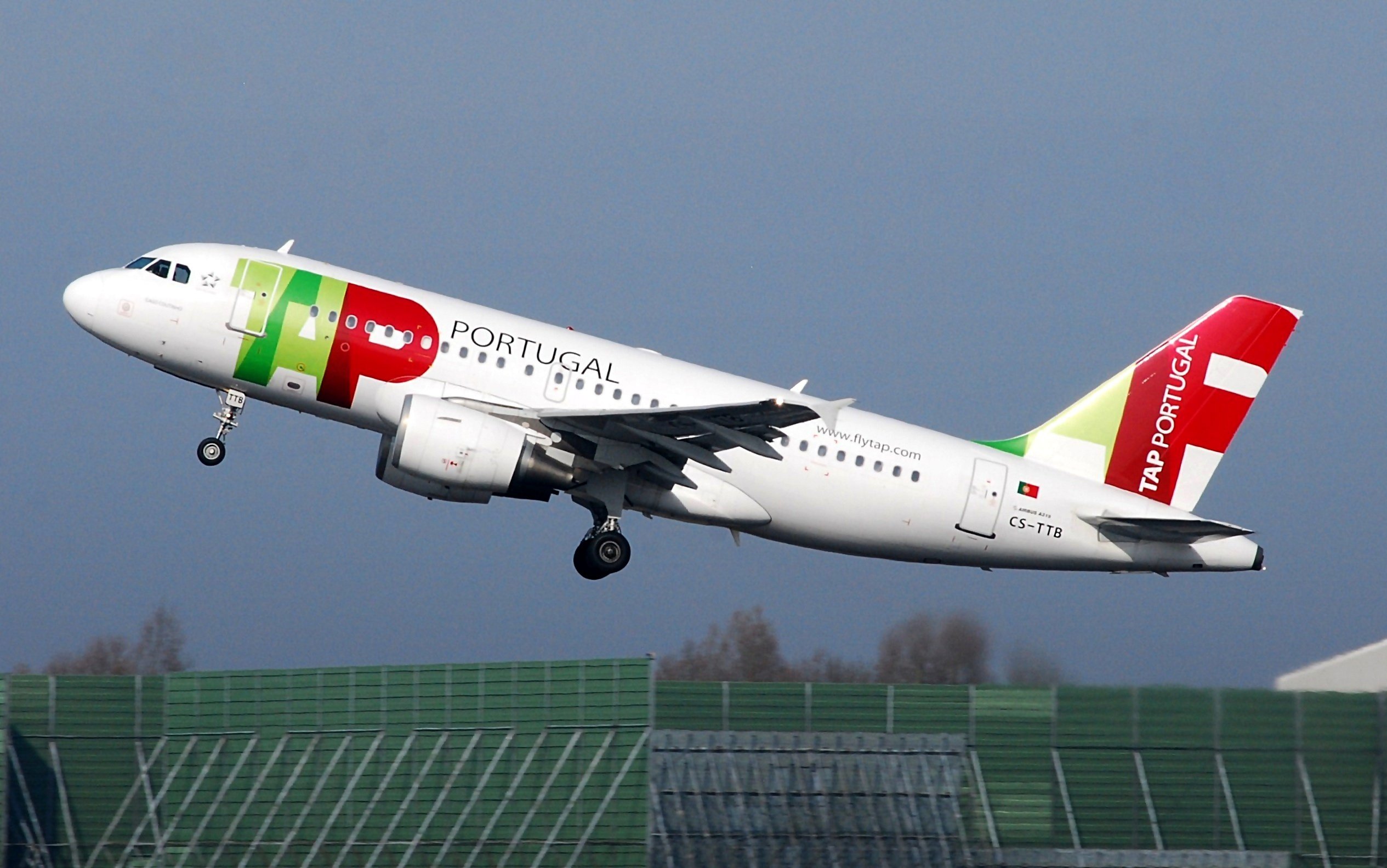 3か月で180.5百万ユーロの利益をタップします