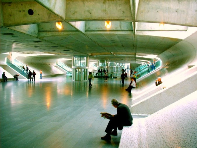 2028年にポルトリスボン2時間の列車