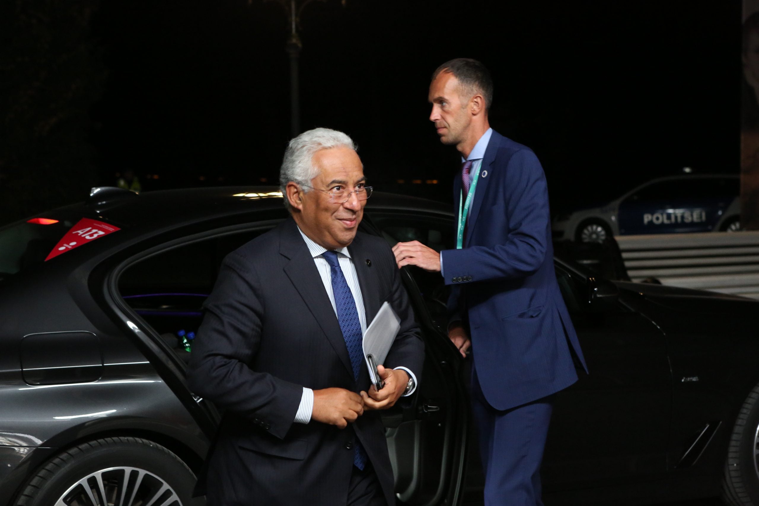 コスタ首相は、ポルトガルがゴールデンビザを終わらせる可能性が高いと言います