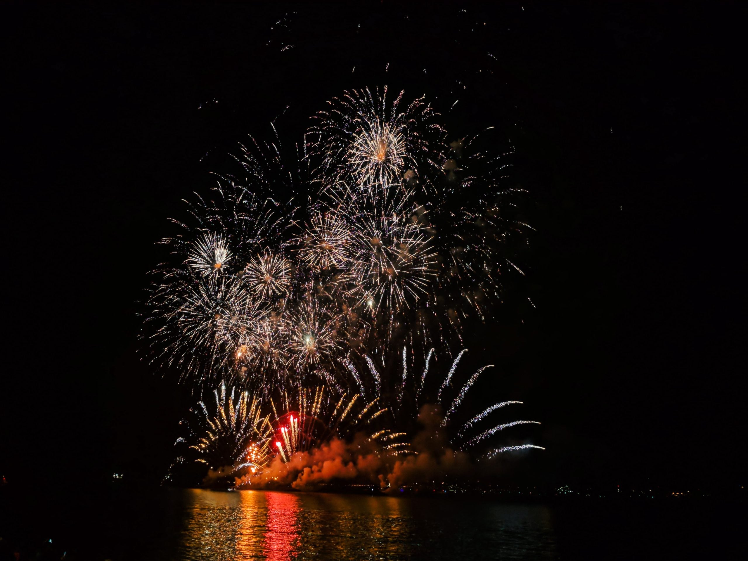 リスボンの大ve日のどこで食事をしますか？