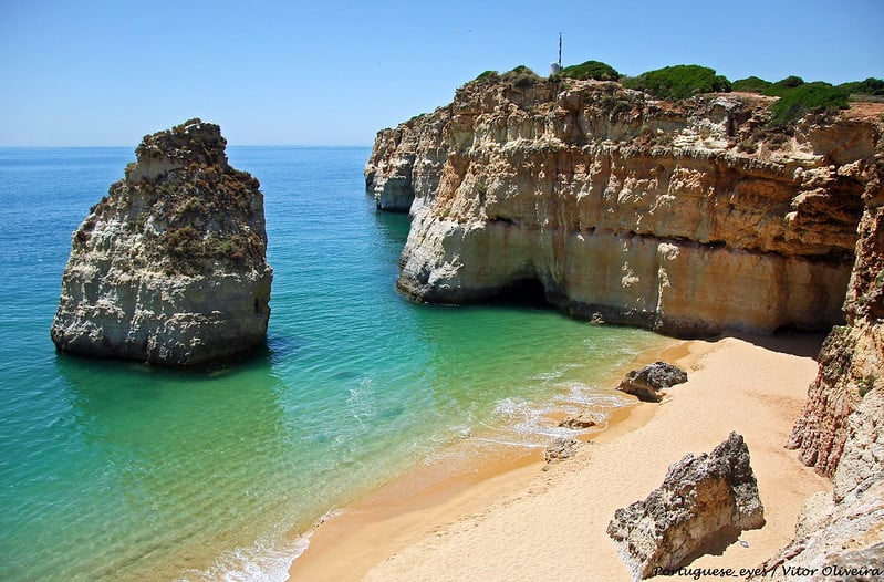 beatられたトラックから：ポルトガルの混雑していない夏の目的地