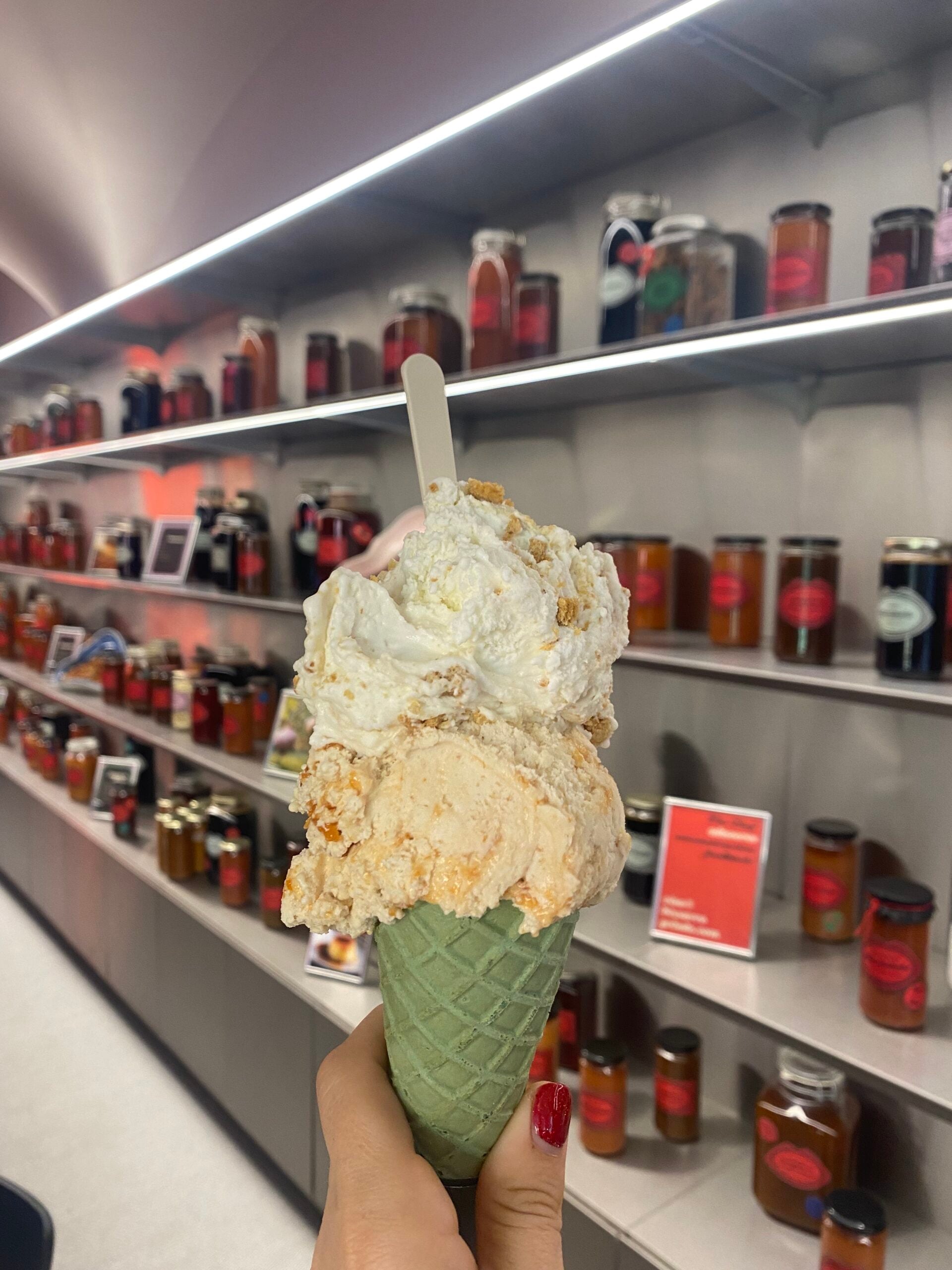 リスボンのアイスクリームは、奇妙でユニークなフレーバーで「ビザロ」に変わります