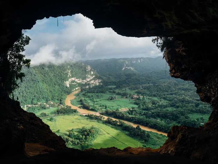 あなたが実際に洞窟で眠ることができる米国で11の最高の洞窟ホテル