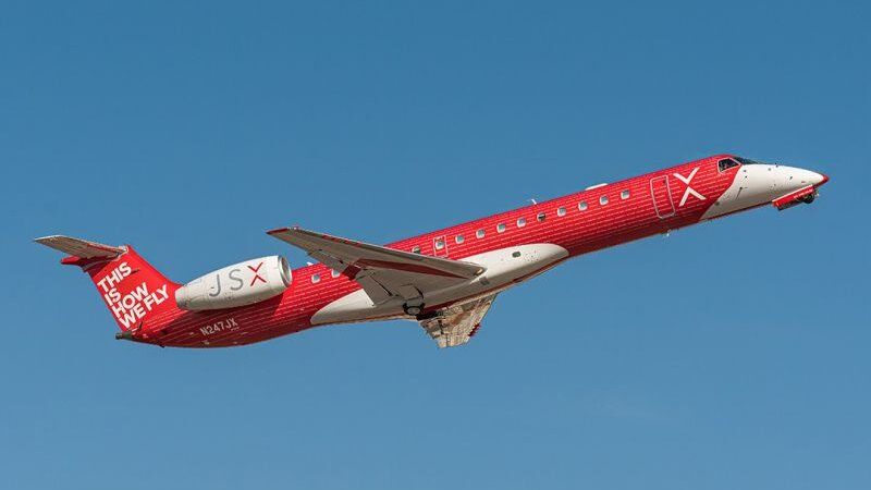 JSXは、最高の国内航空会社賞を受賞した後、従業員を祝うために新しいカラーリングを発表します