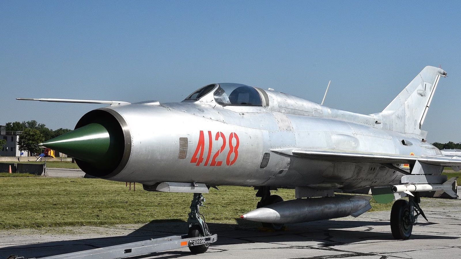空飛ぶffin：Mig-21の完全な歴史