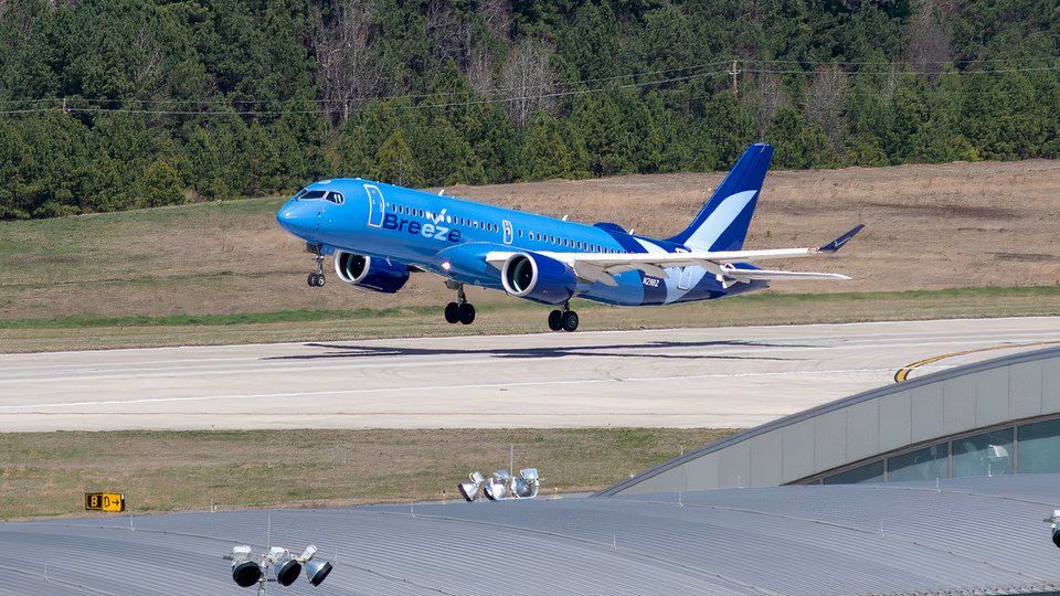 Breeze Airwaysはニューオーリンズとラスベガスのフライトをスケジュールし、来年ロサンゼルスサービスを再開します