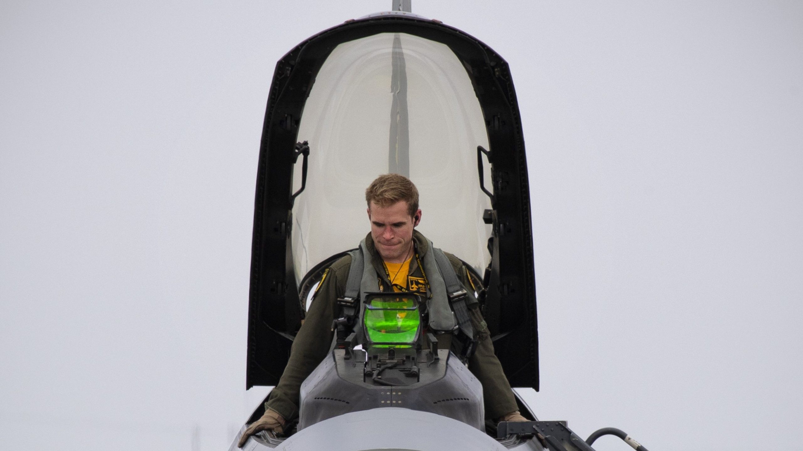 F-16のヘッドアップディスプレイでELBITがどのように改善するか