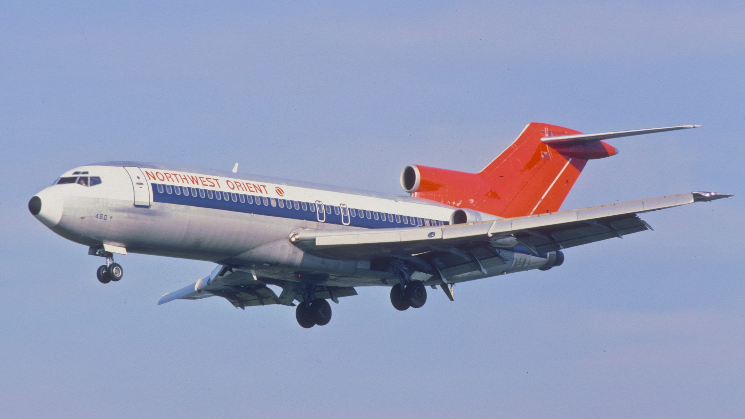 ボーイング727の過度の降下速度とシンクレートとの初期の闘争