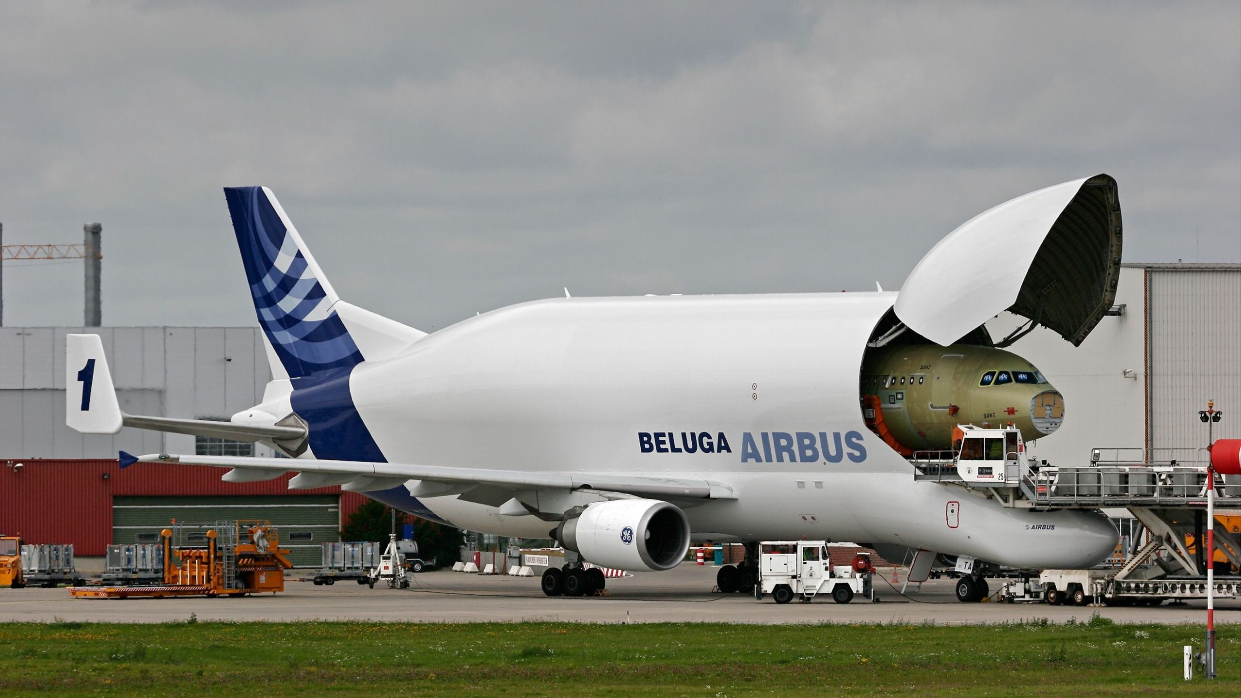 エアバスの利益は、記録的な注文摂取量にもかかわらず11％減少します