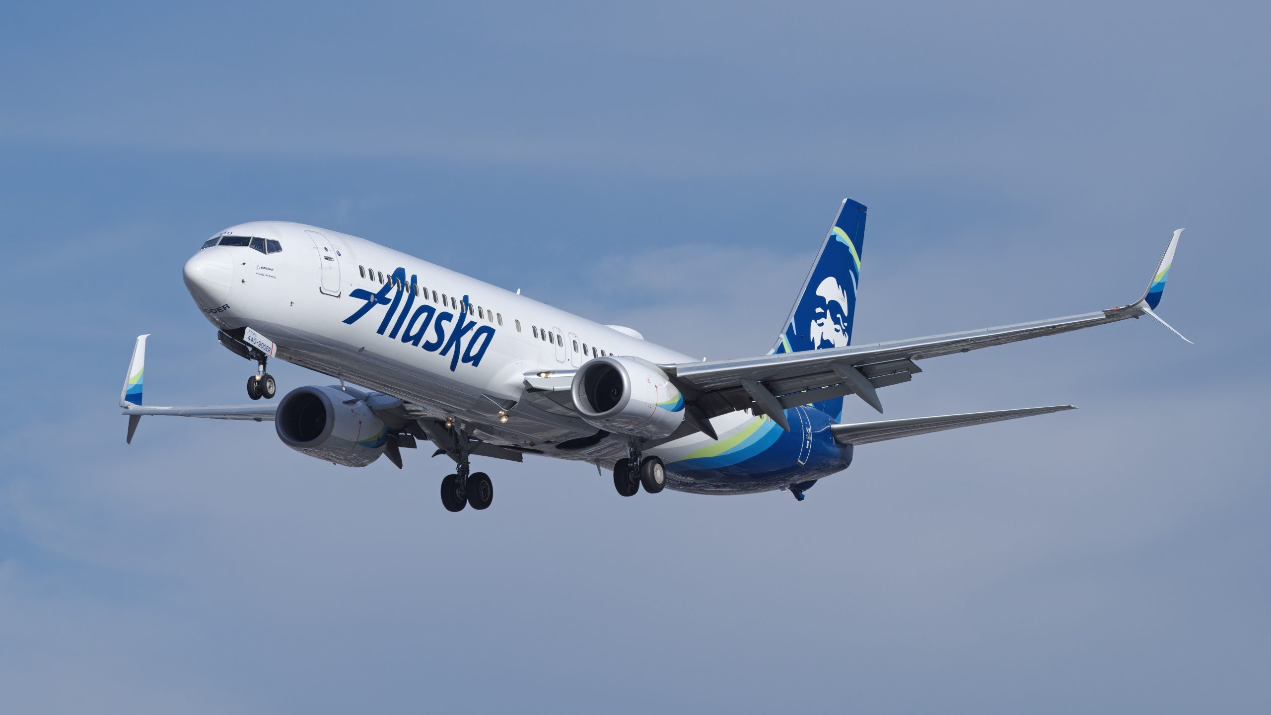 アラスカ航空はダラスラブフィールドを去ります。