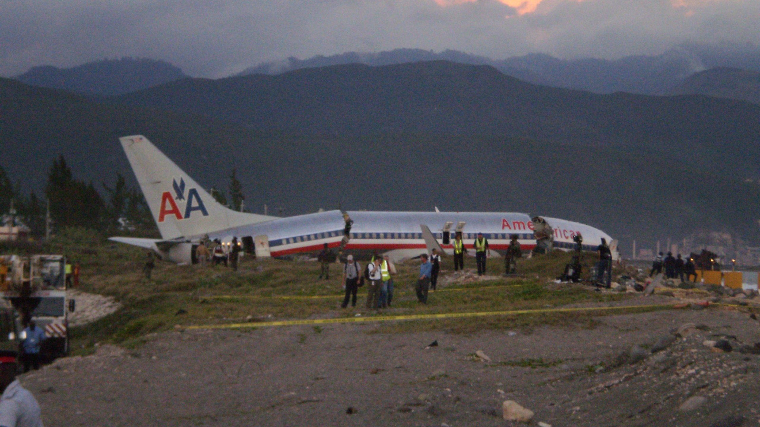 歴史：アメリカン航空のフライト331を含む滑走路オーバーラン