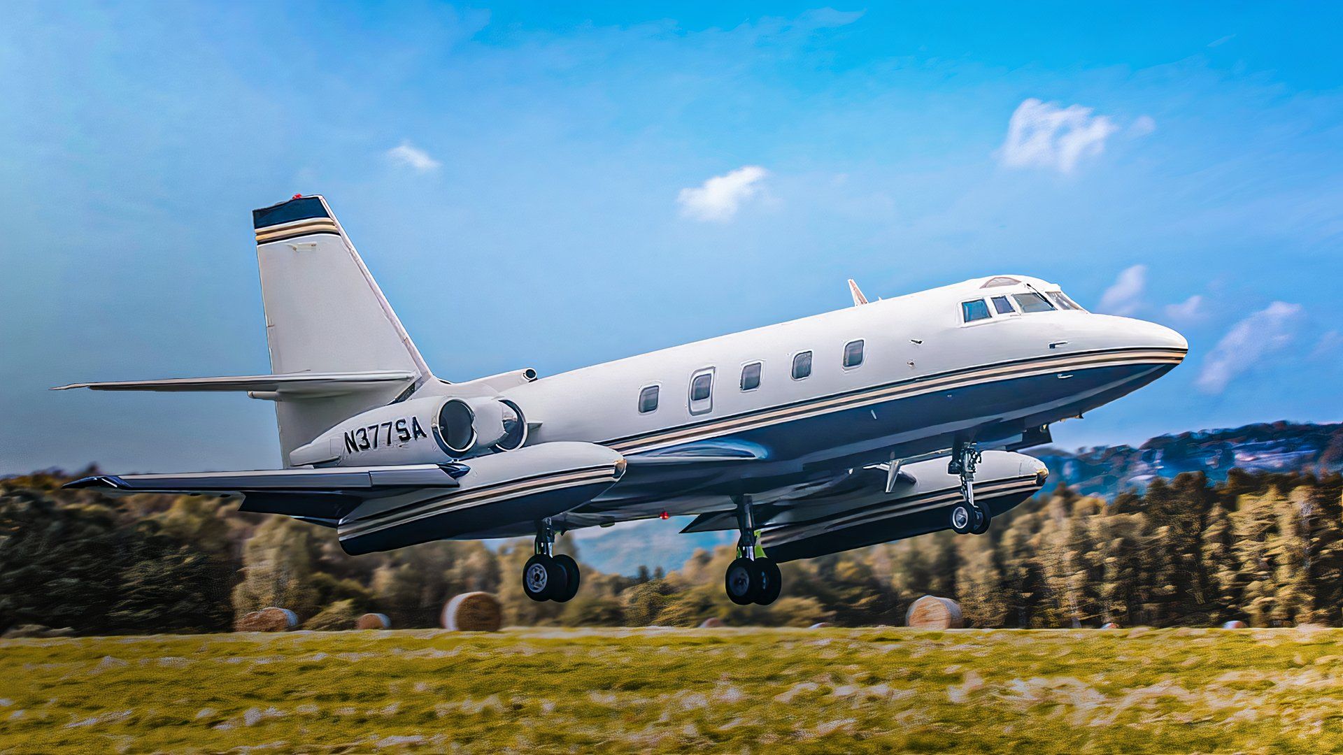 最初のプライベートジェット：ロッキードジェットスターを見る