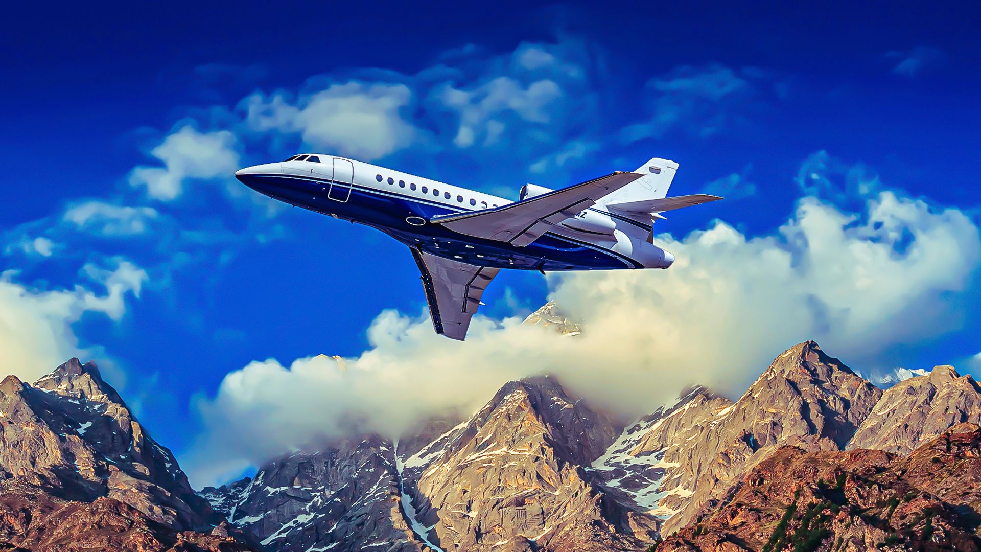 ブルームバーグはどのようなタイプのジェット機を運営していますか？