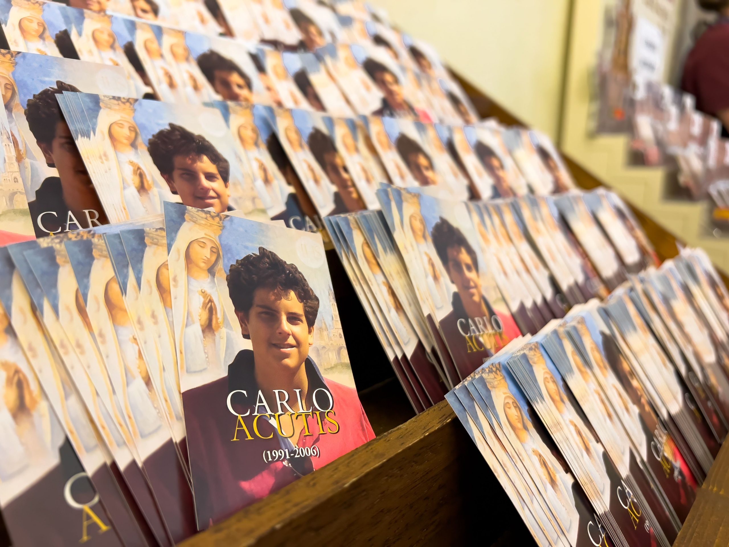 更新：今週末のジュビリーイヤーフェスティバル中に、最初のミレニアル世代の聖人、カルロアックティスのカノネズミの前に数百万人がローマに群がります