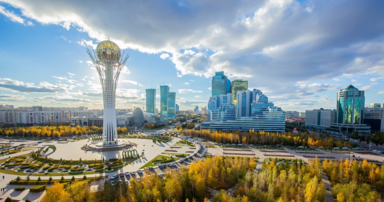 「世界で最も奇妙な都市」は驚くべき国にあります