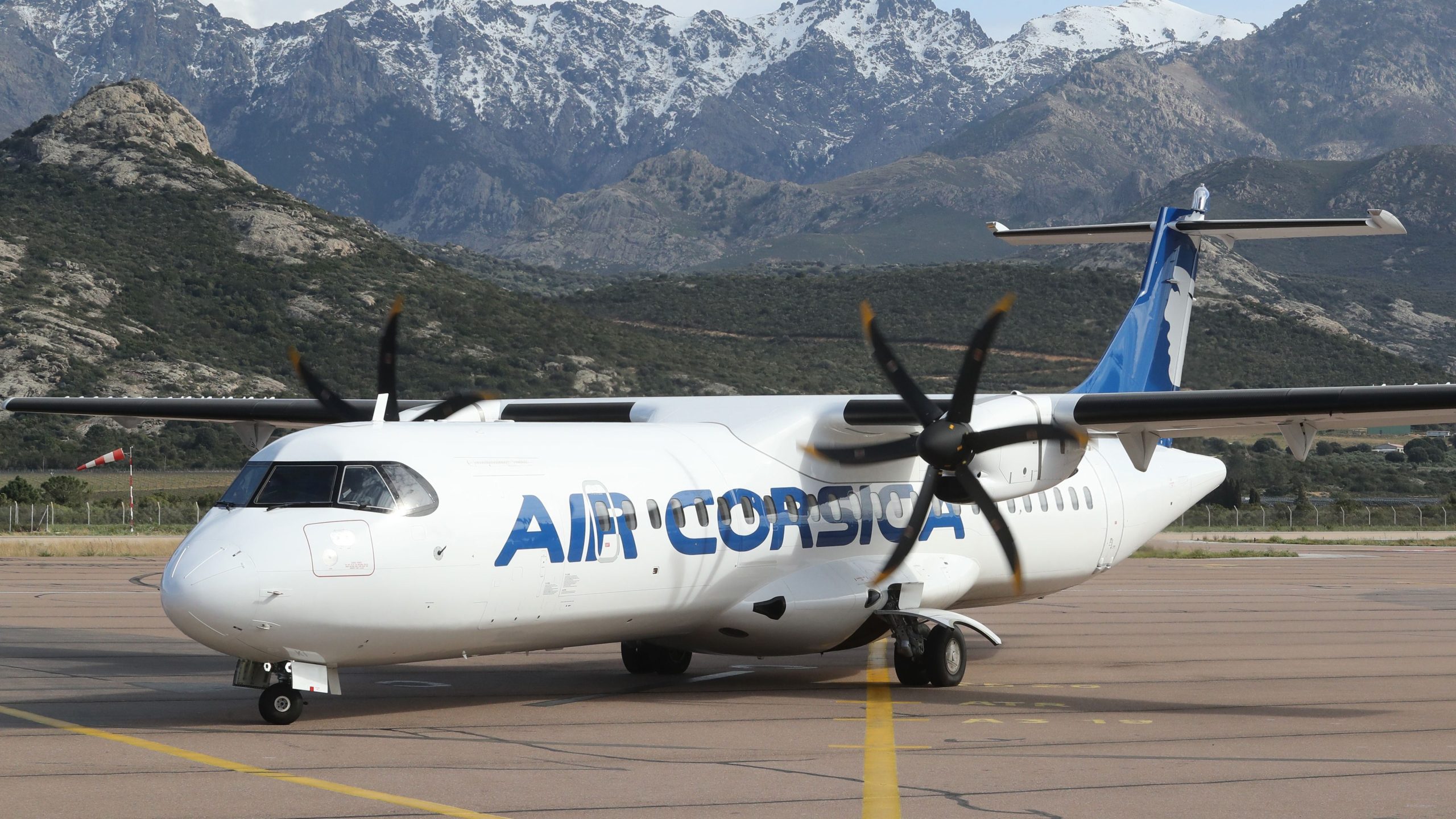 ATRは、Air Corsica 72-600で1,700回目の配達を祝います