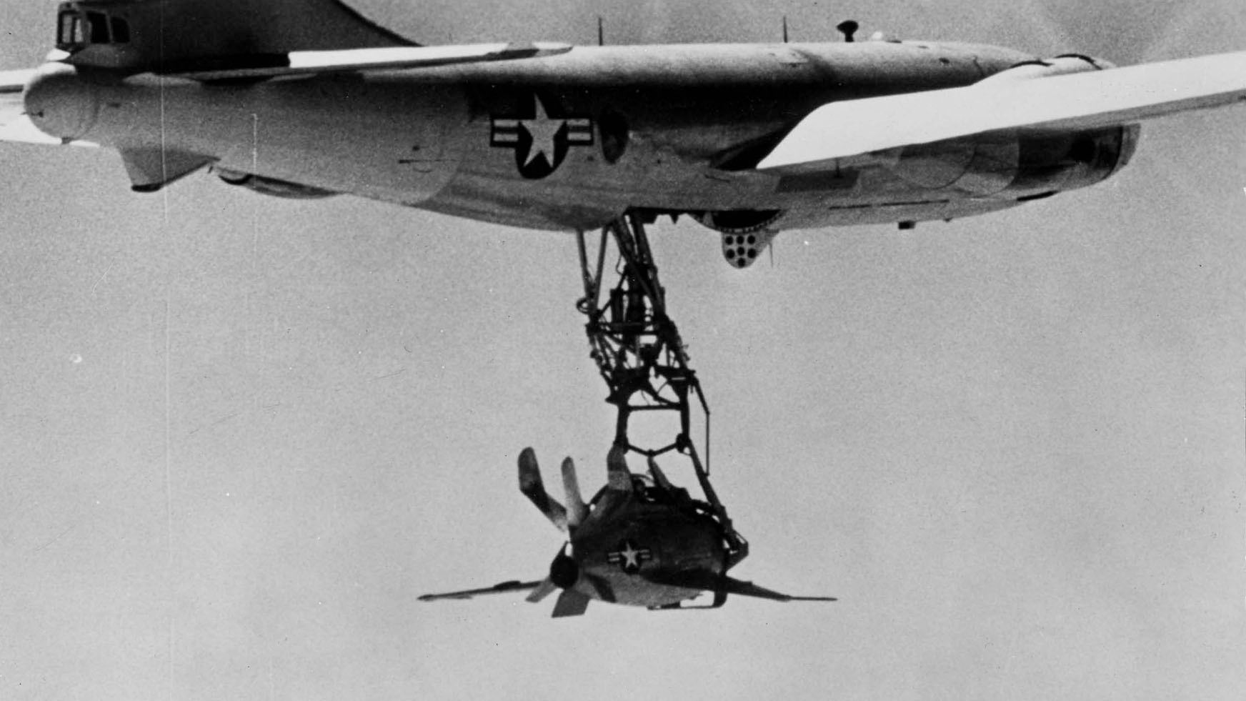 5つの奇妙な軍用機プログラム米国が放棄した