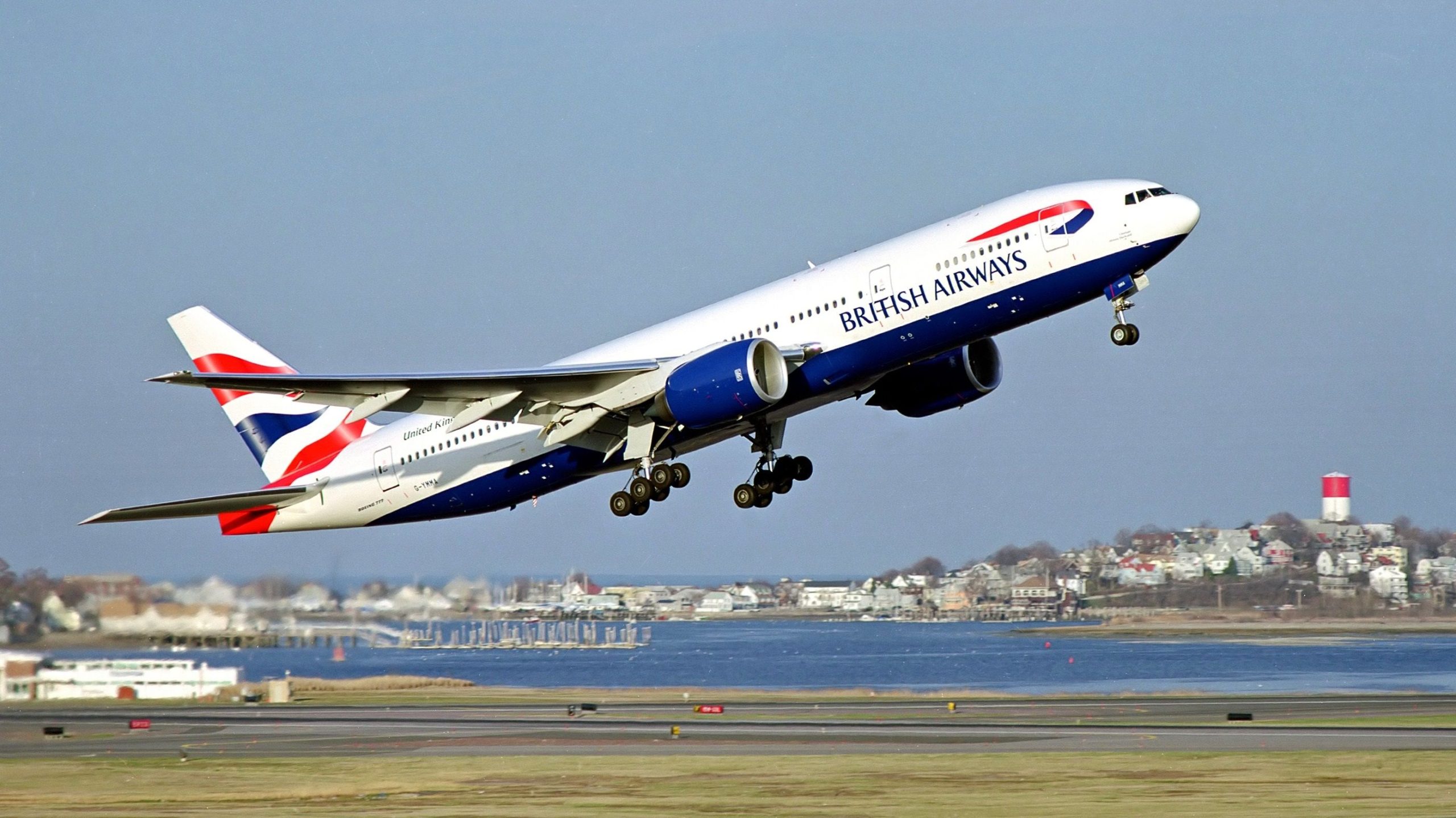 ブリティッシュエアウェイズとアメリカン航空のロンドンヒースローへの来年の夏の計画の最初の見方