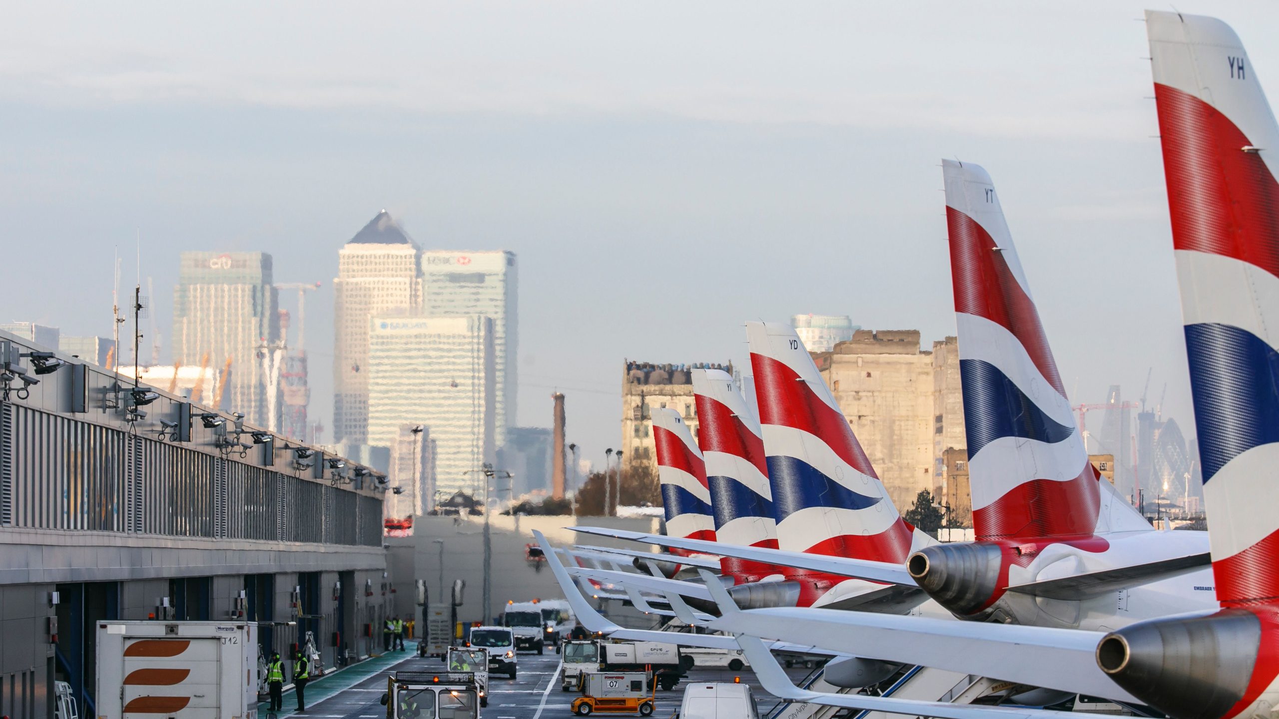 British Airwaysはロンドンシティ空港での25年間のサービスをマークします。