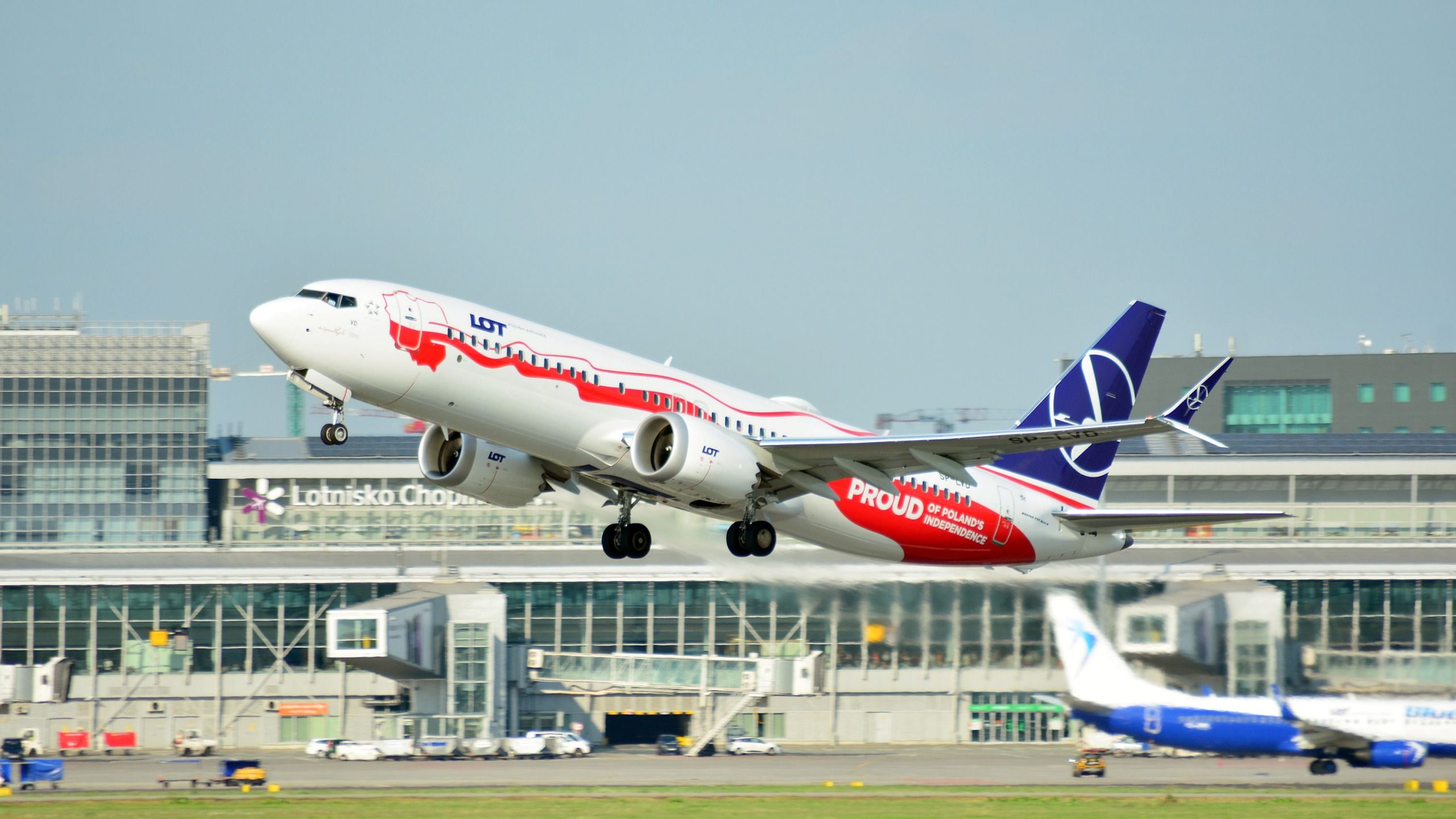 2025年半ばまでにさらに11のボーイング737マックスを獲得するロットポーランド航空会社