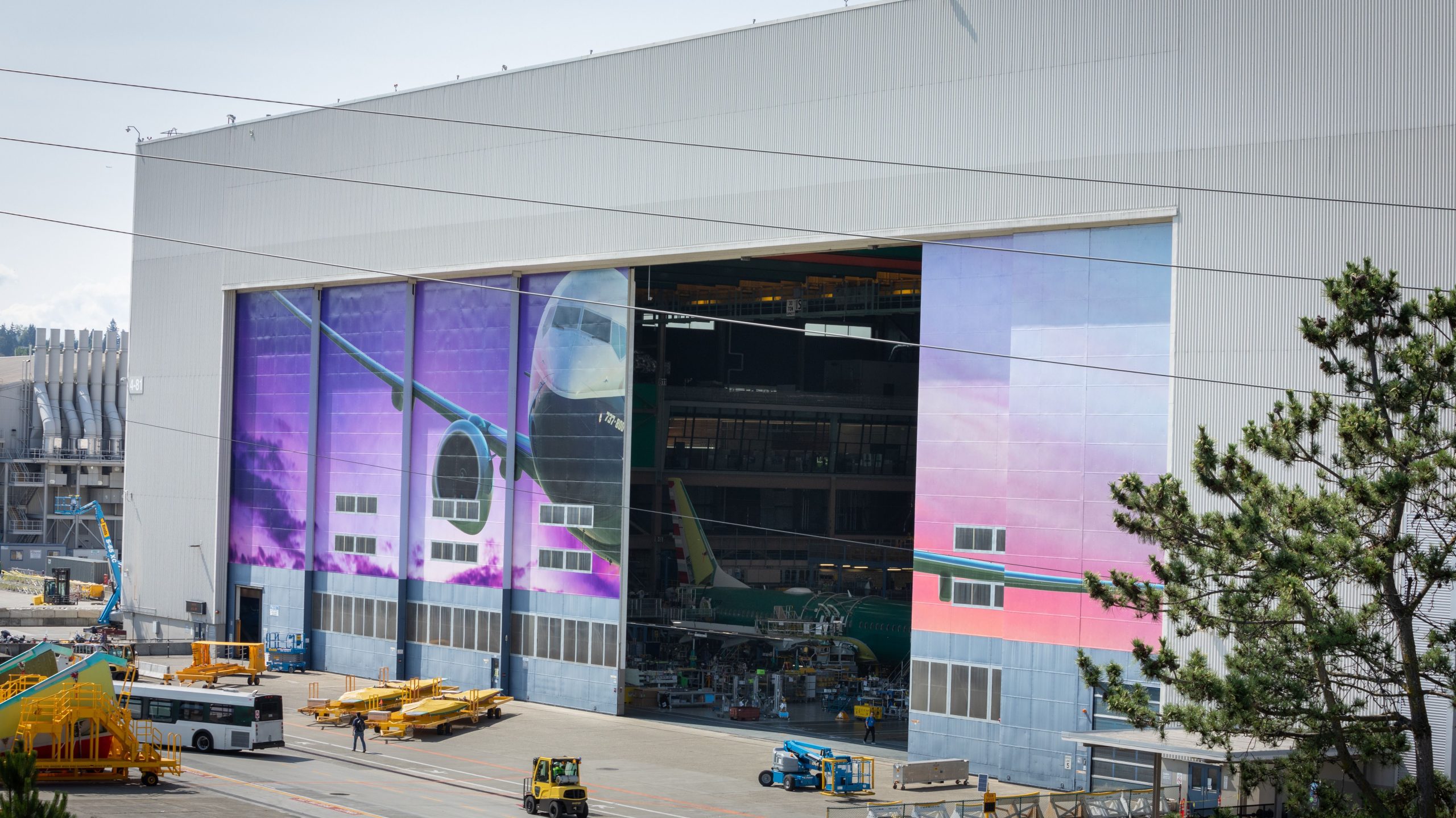 Boeing＆Striking Machinists Unionは、労働長官からの支援を受けて「生産的な対面」の会合を持っています