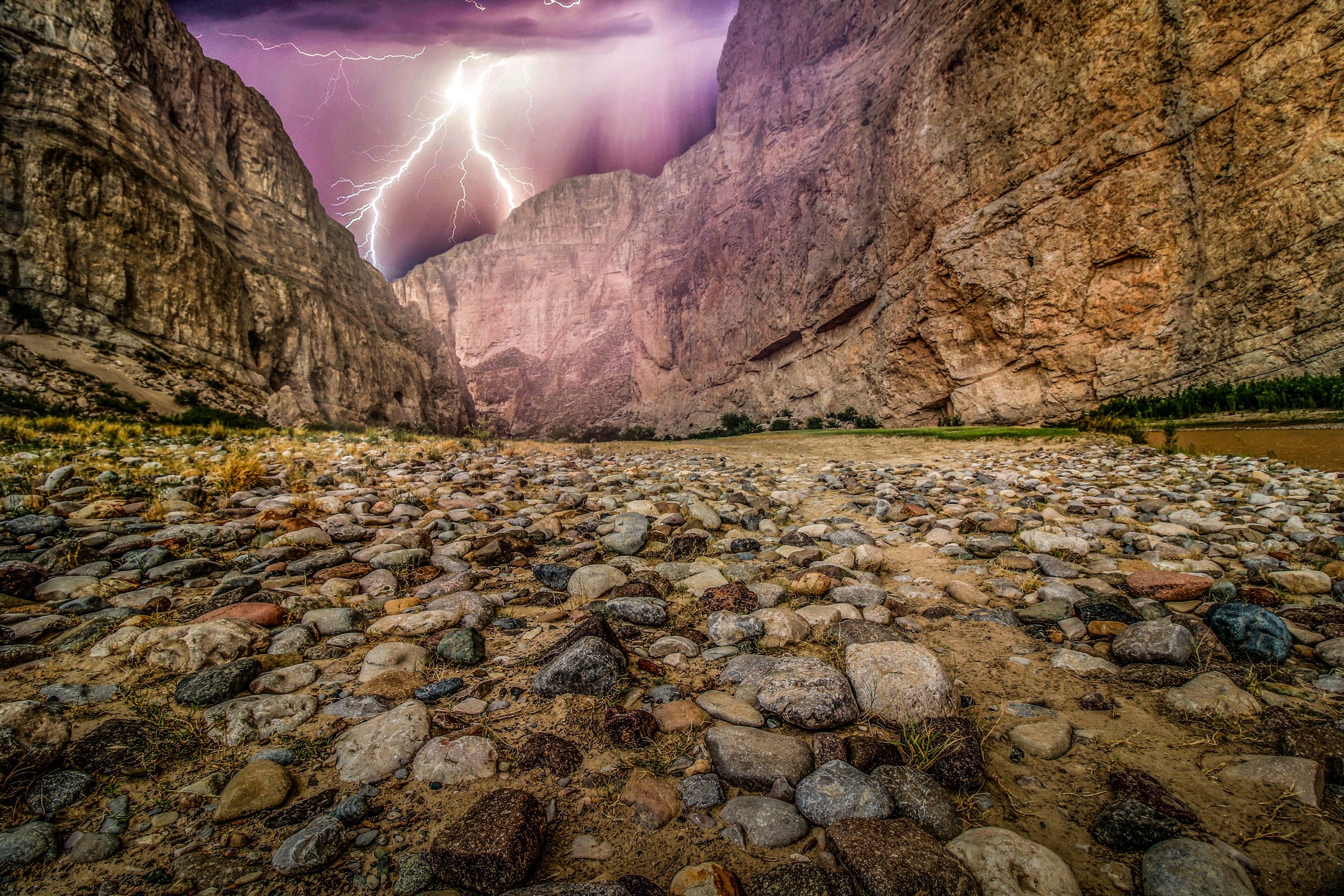 なぜあなたが聞いたことがないこの過小評価されている国立公園はグランドキャニオンよりも優れているのか
