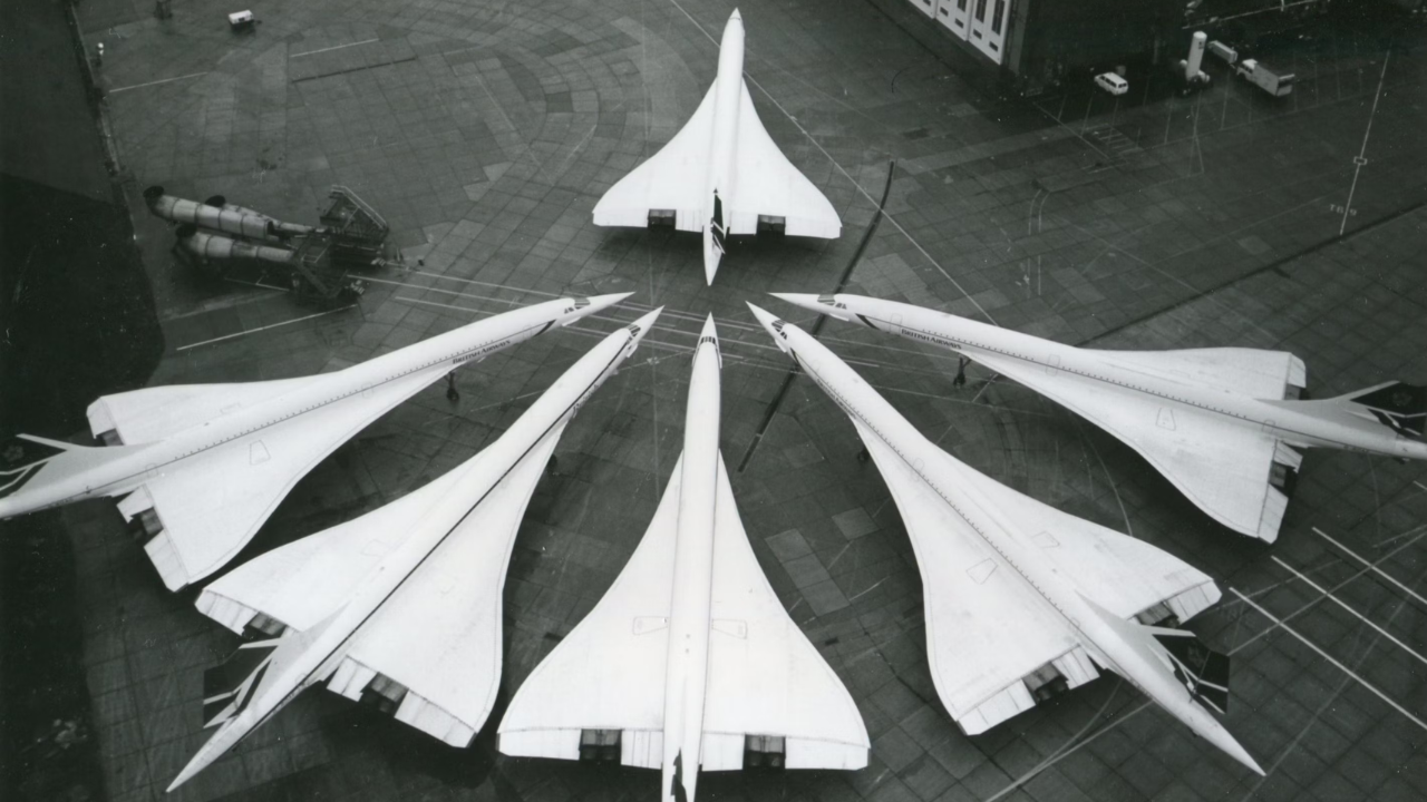 マッハ2はどれくらい速く、航空機はそこに着くことができますか？