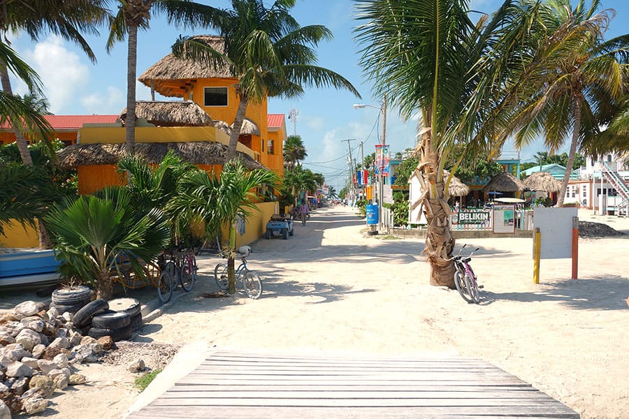 バックパッキングベリーズとA予算の究極のガイド