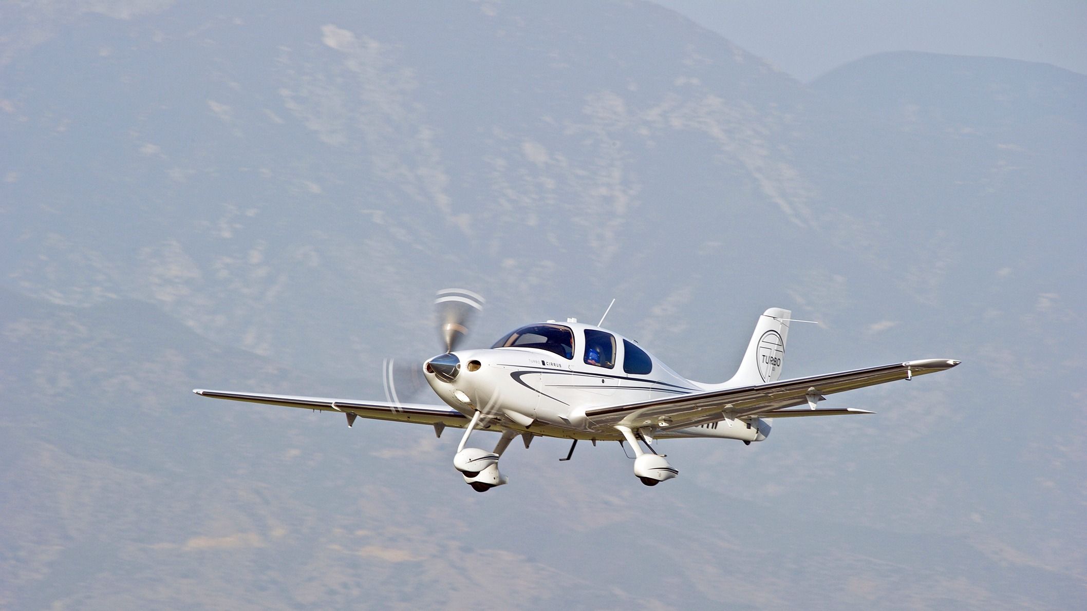 Cirrus SR22は、ノースカロライナ州のアウターバンクの近くでcrash落します