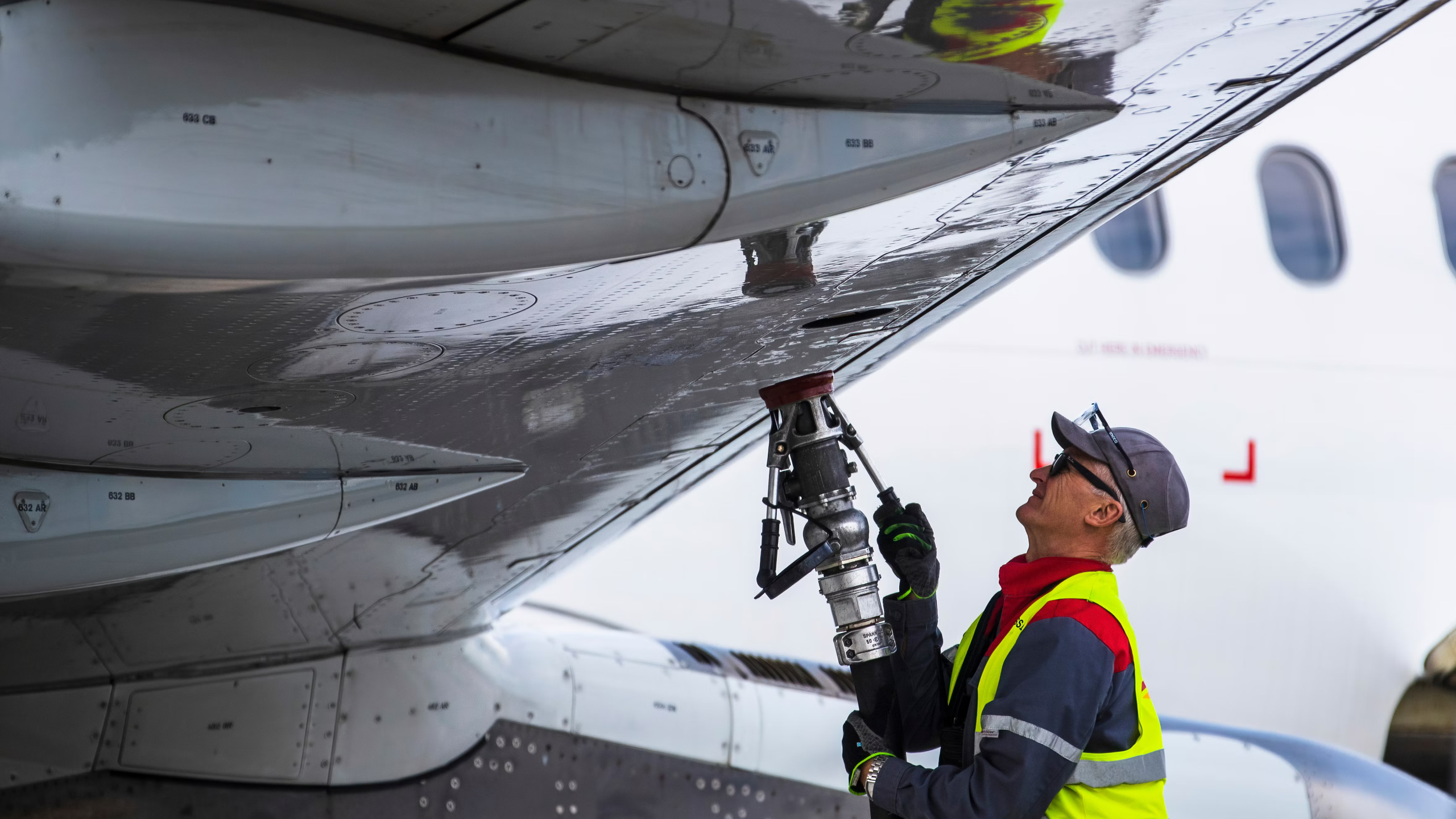 航空会社の費用はジェット燃料ですか？