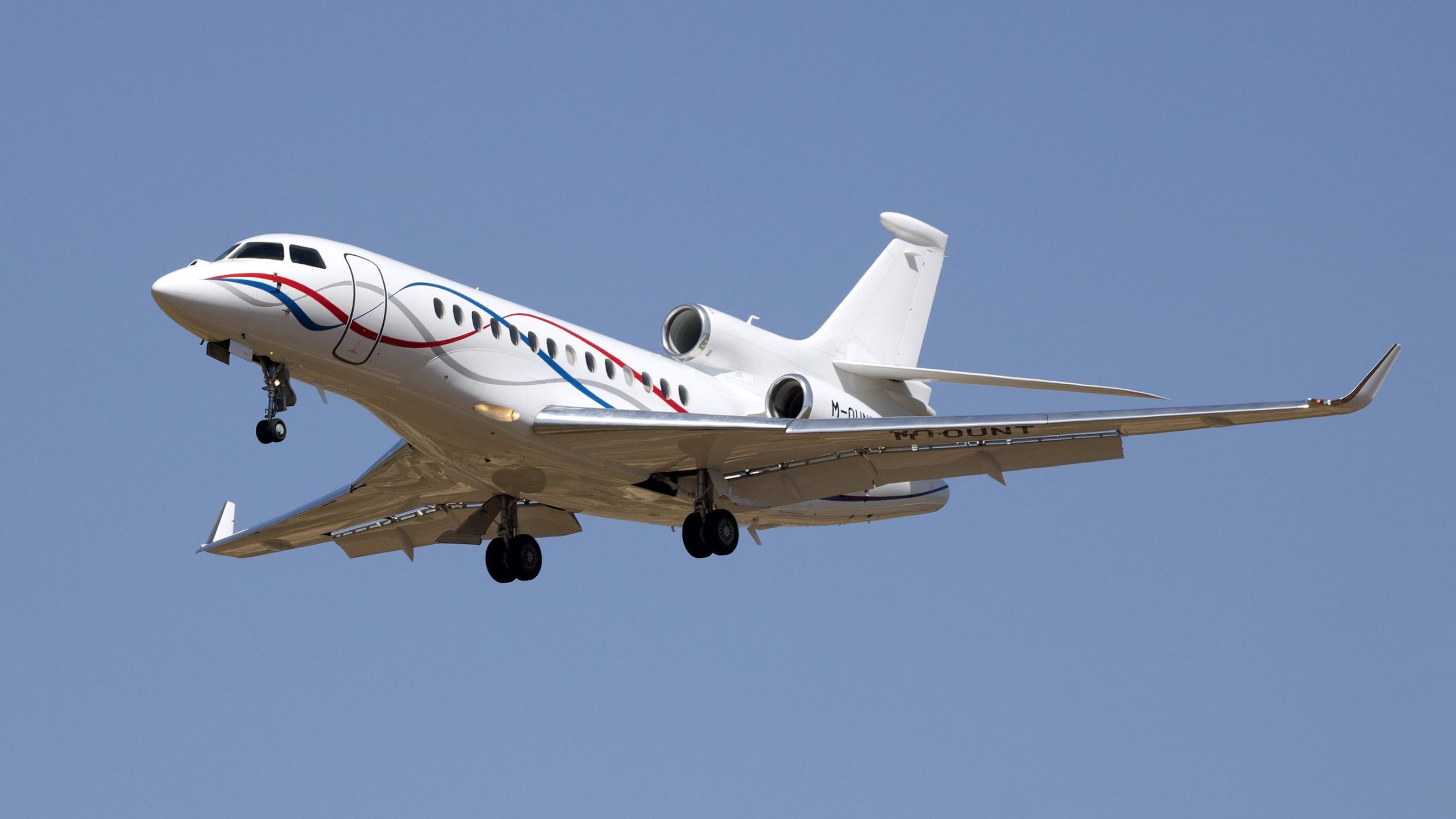 Dassault Falcon 7xには3つのエンジンがあるのはなぜですか？
