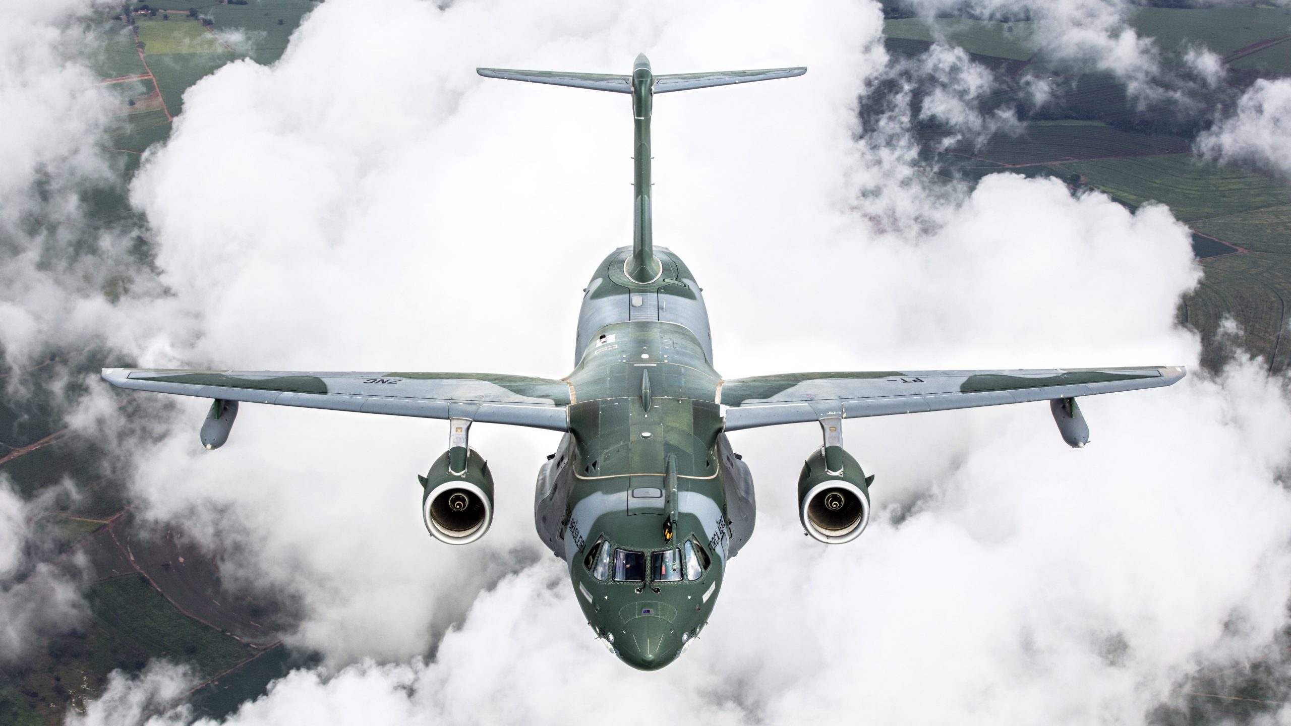 完全な運用能力：それは何ですか、なぜそれが軍の飛行機にとって重要なのですか？