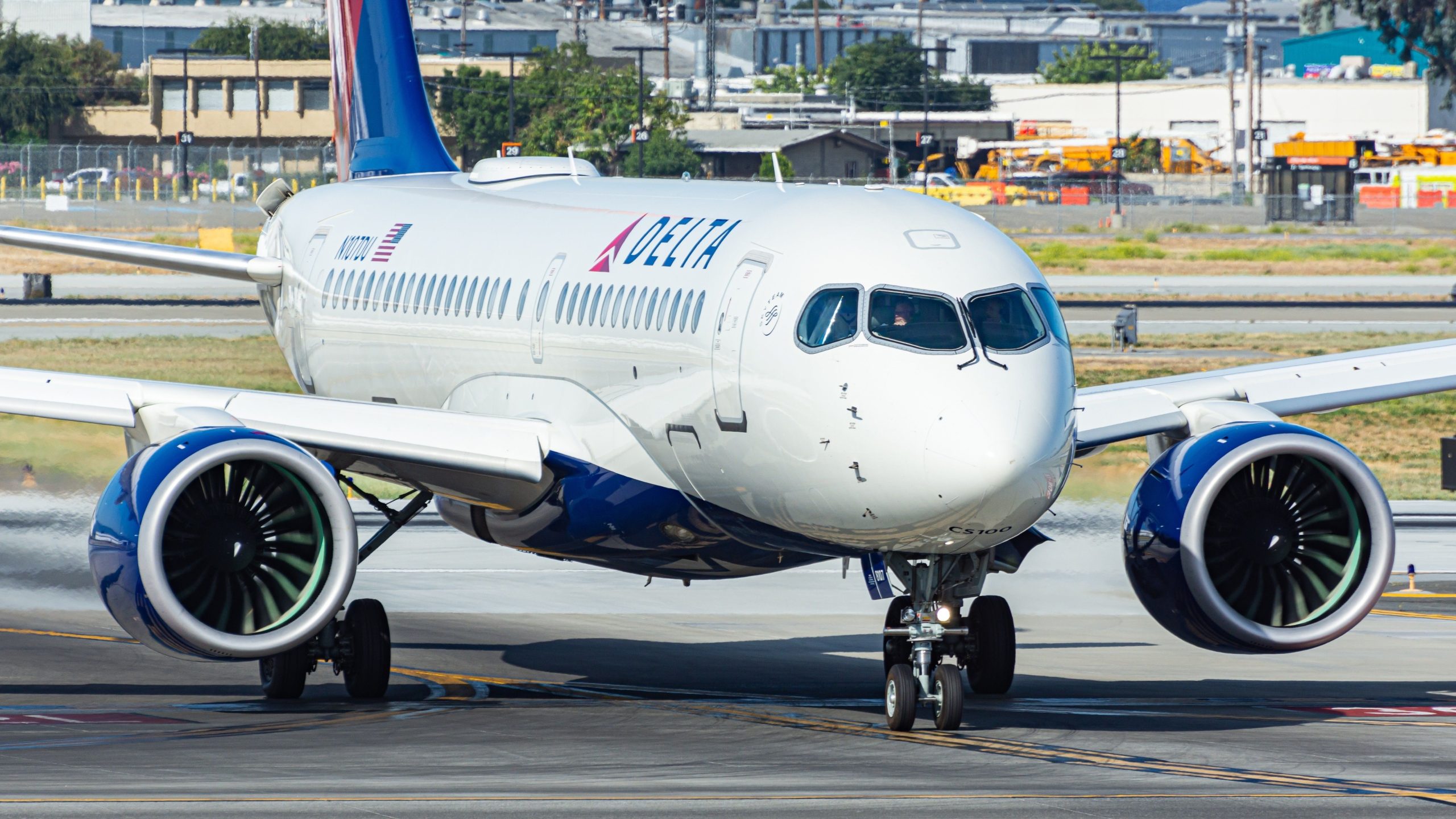 プレミアムとロイヤルティの強力な販売により、デルタ航空が収益を記録するようになります