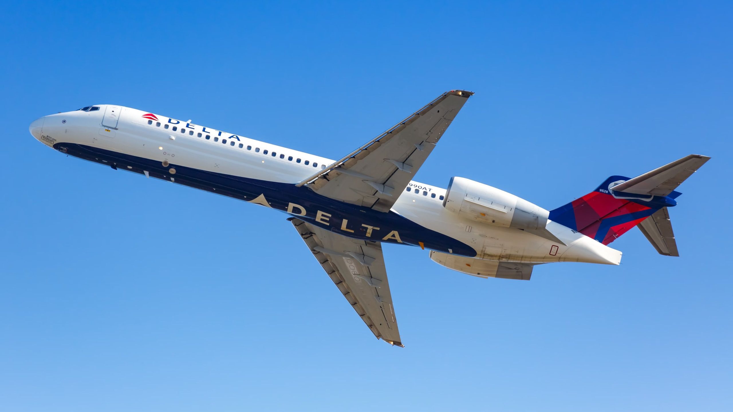 デルタエアライン 'ボーイング717が11月に飛ぶ場所