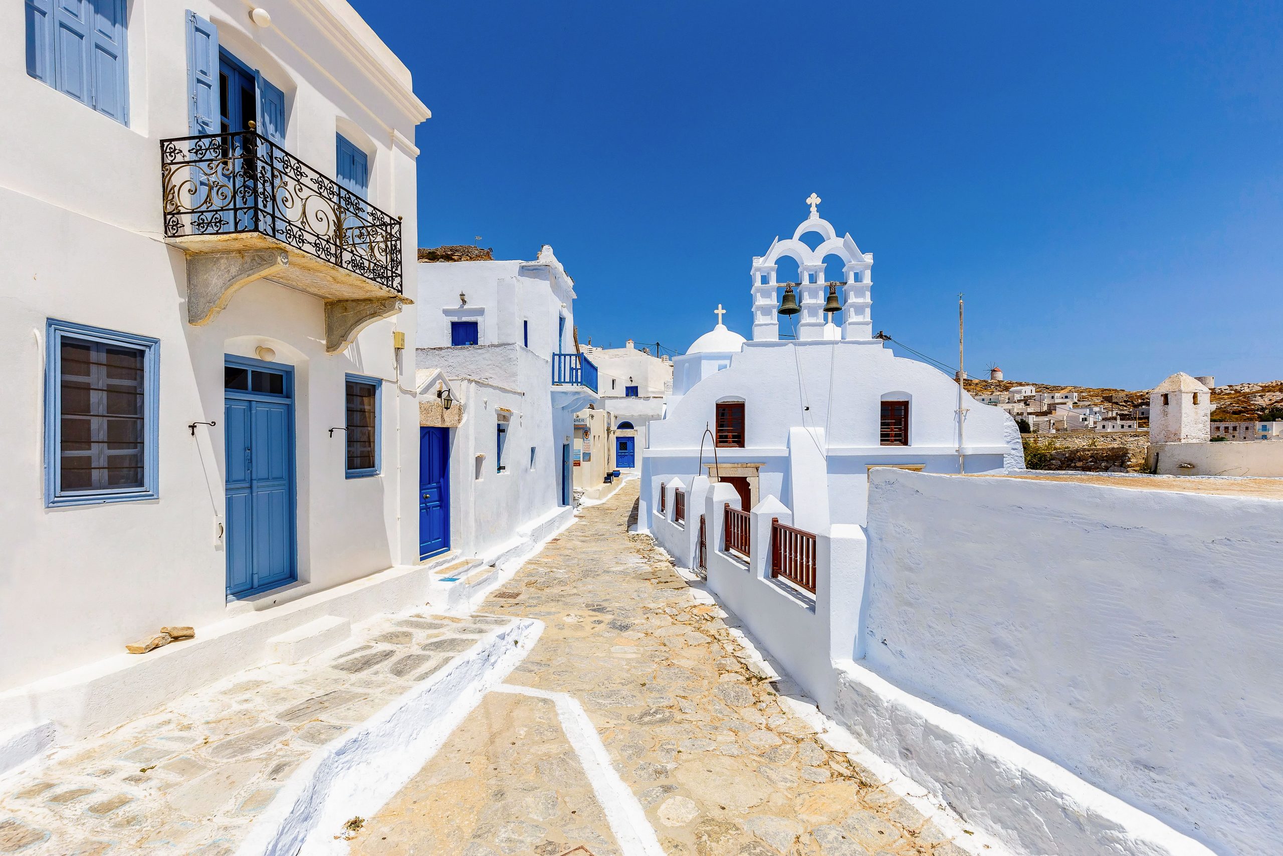 ギリシャのアモルゴスは、地震の群れが続くにつれて緊急事態を宣言する第二の島になります：夏の観光シーズンの危険