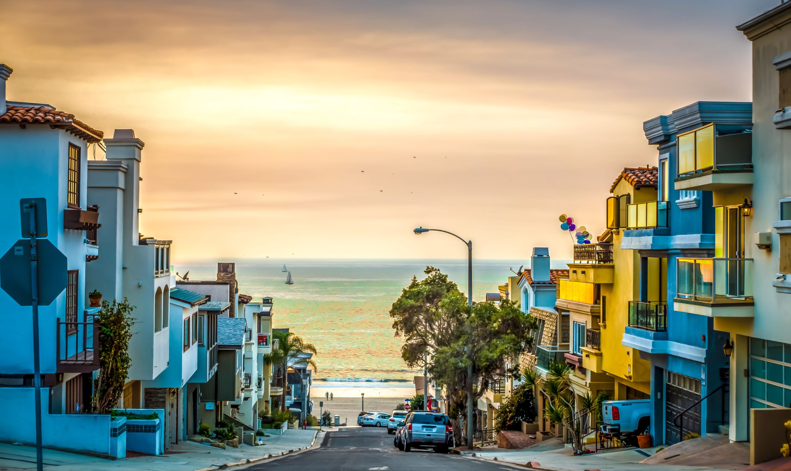 このより良いビーチタウンは、サンフランシスコがカリフォルニアで「塗装された女性」がある唯一の場所ではないことを示しています