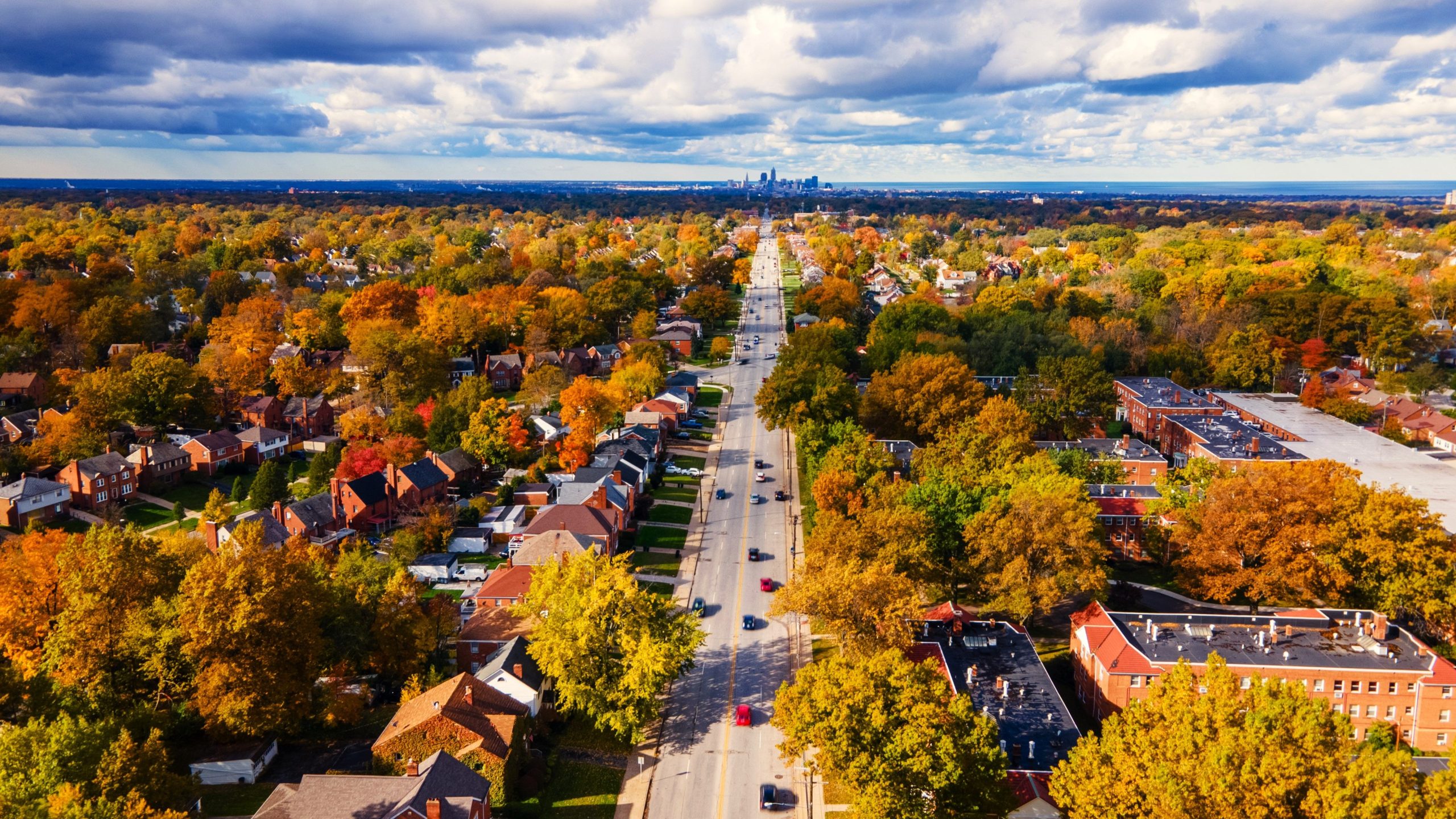 2025年に月に1,500ドル未満で米国に住む最高の小さな町