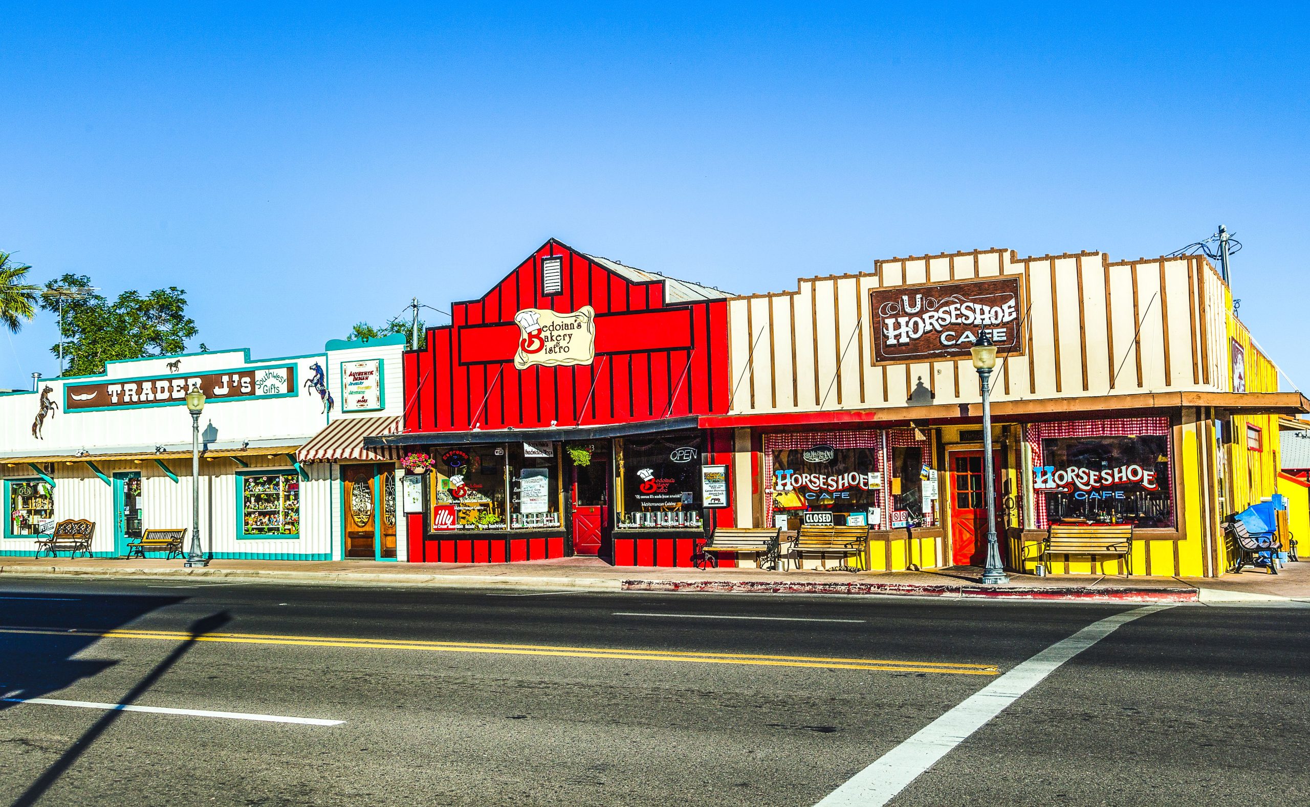 アリゾナで最も近代的な野生の西の町はまだ過小評価されています