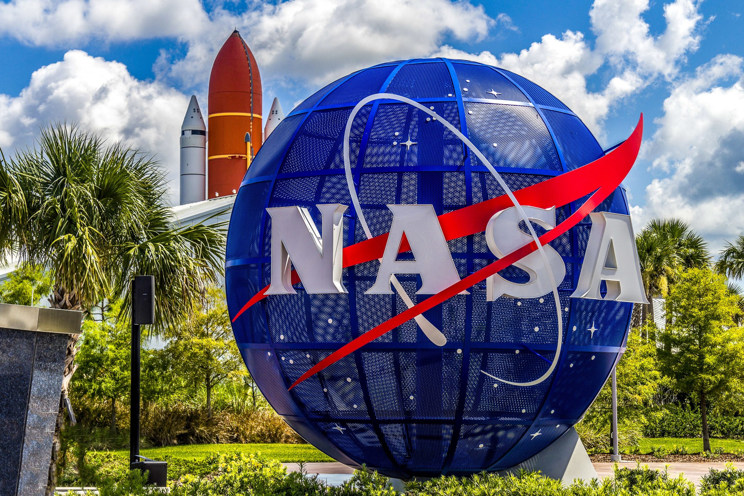 NASAは、その施設でいくつかの奇妙なアイテムを禁止しています