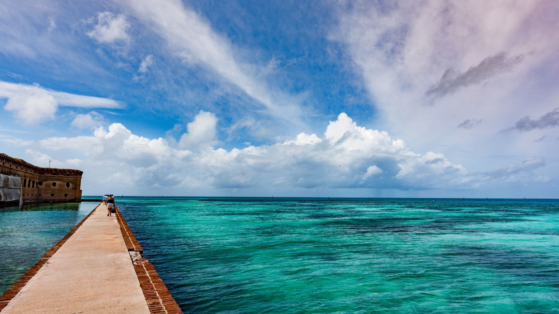 なぜ今年の夏にフロリダのフィジーを訪れるのですか