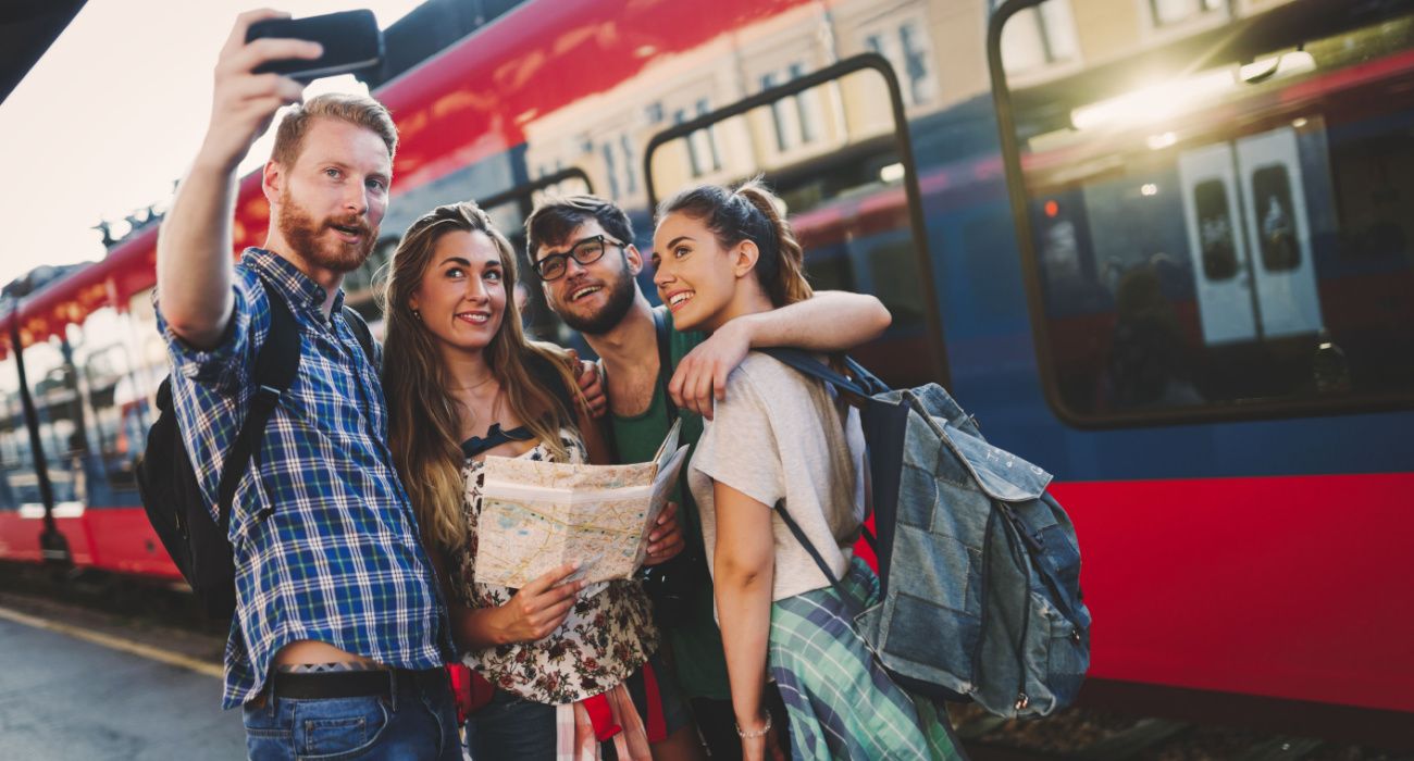 友達との安いアムトラック列車旅行を計画する方法