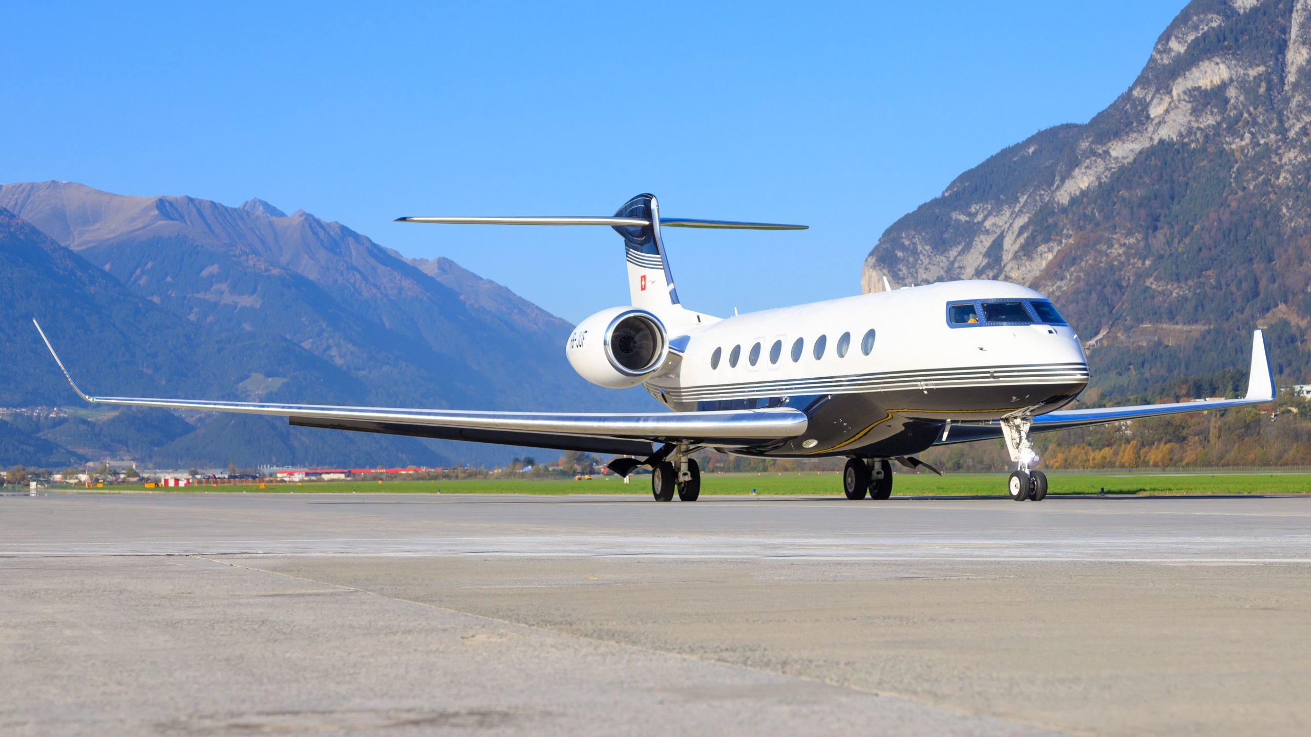 2024年の分数ジェット所有権はいくらですか？