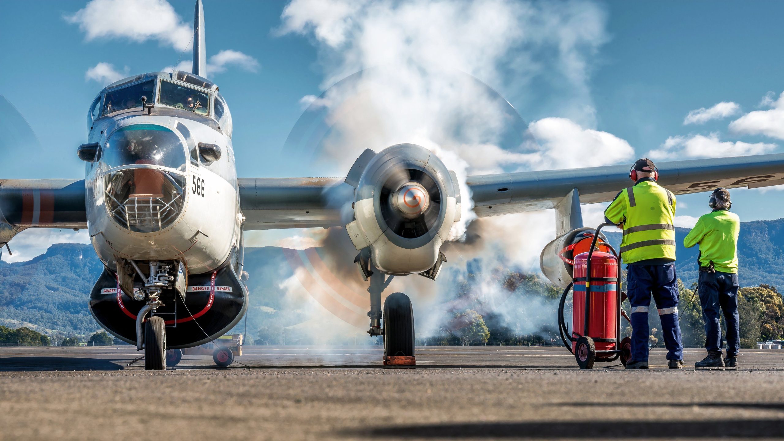 元フランス海軍ネプチューン566ハーズターマックデイズを発射します