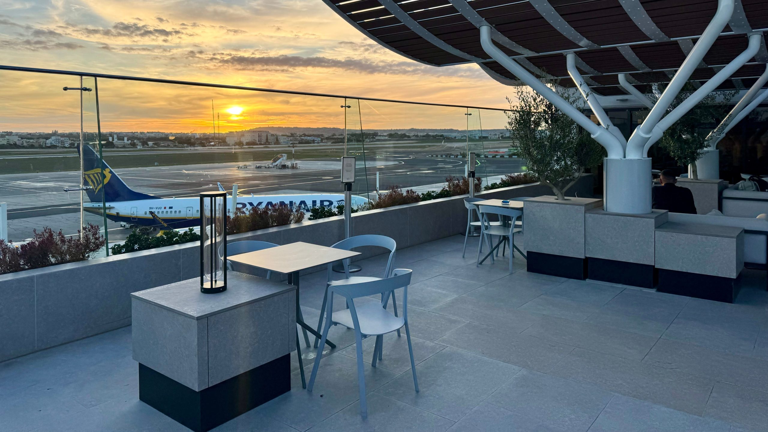 ラウンジレビュー：マルタ国際空港のラベレットクラブ