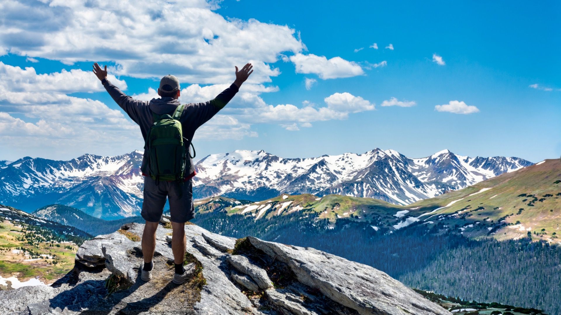 風光明媚なループハイキングを備えた7つの国立公園