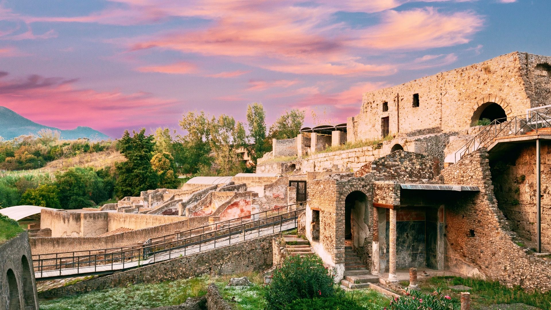 ローマの古代のお風呂は今ではイタリアのバケツリストの停留所です