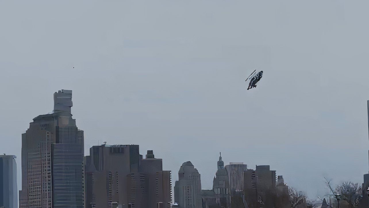 ツアーヘリコプターはニューヨークのハドソン川に致命的に衝突します