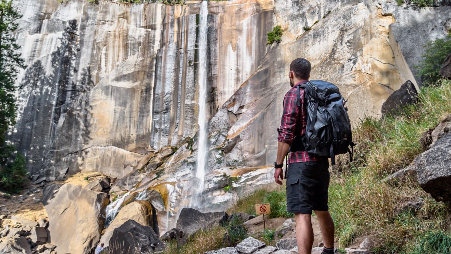カリフォルニアで最も風光明媚なハイキングの1つは、その最も危険なものの1つです