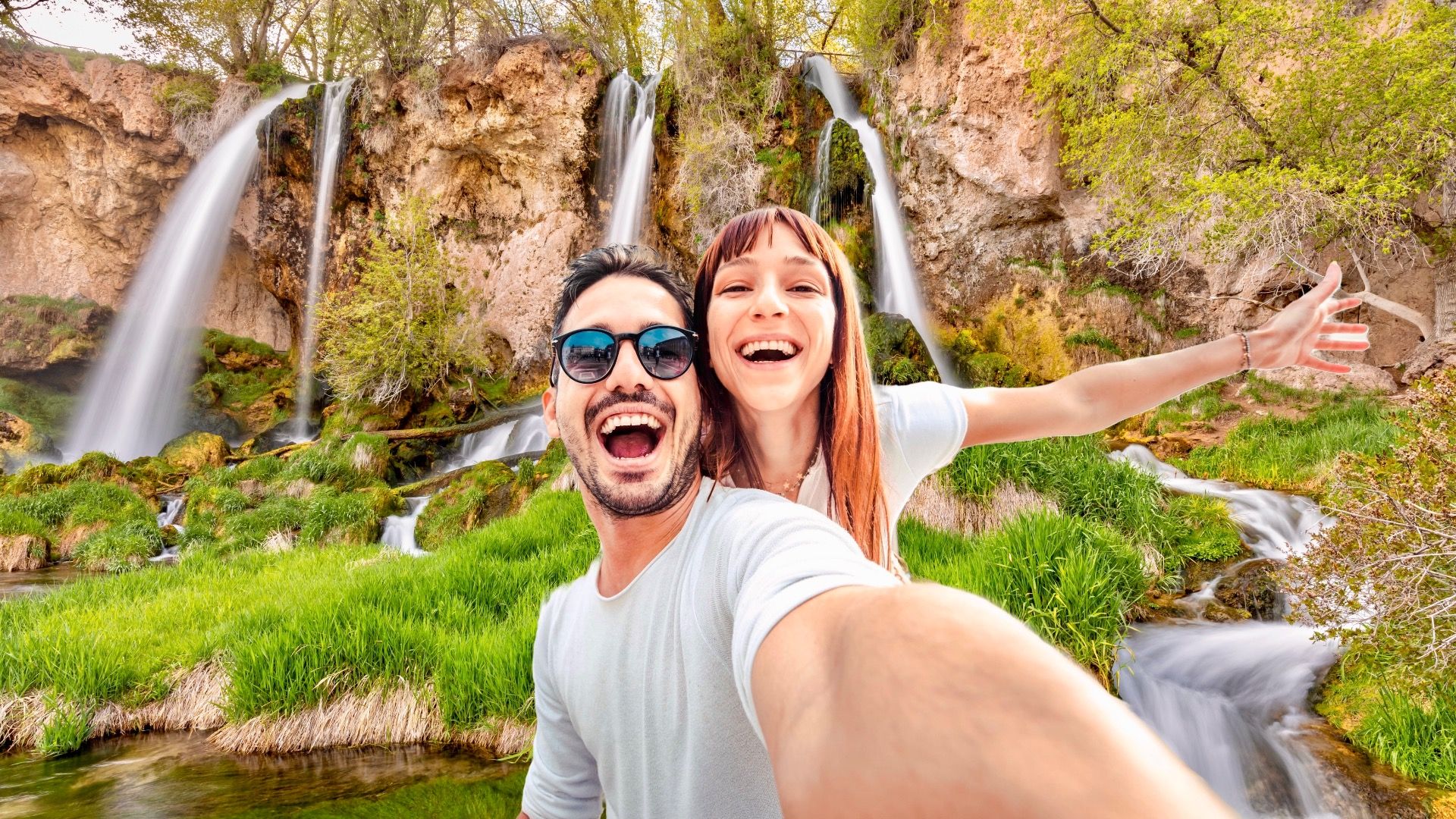 この滝でコロラドでカリブ海を少し見つける