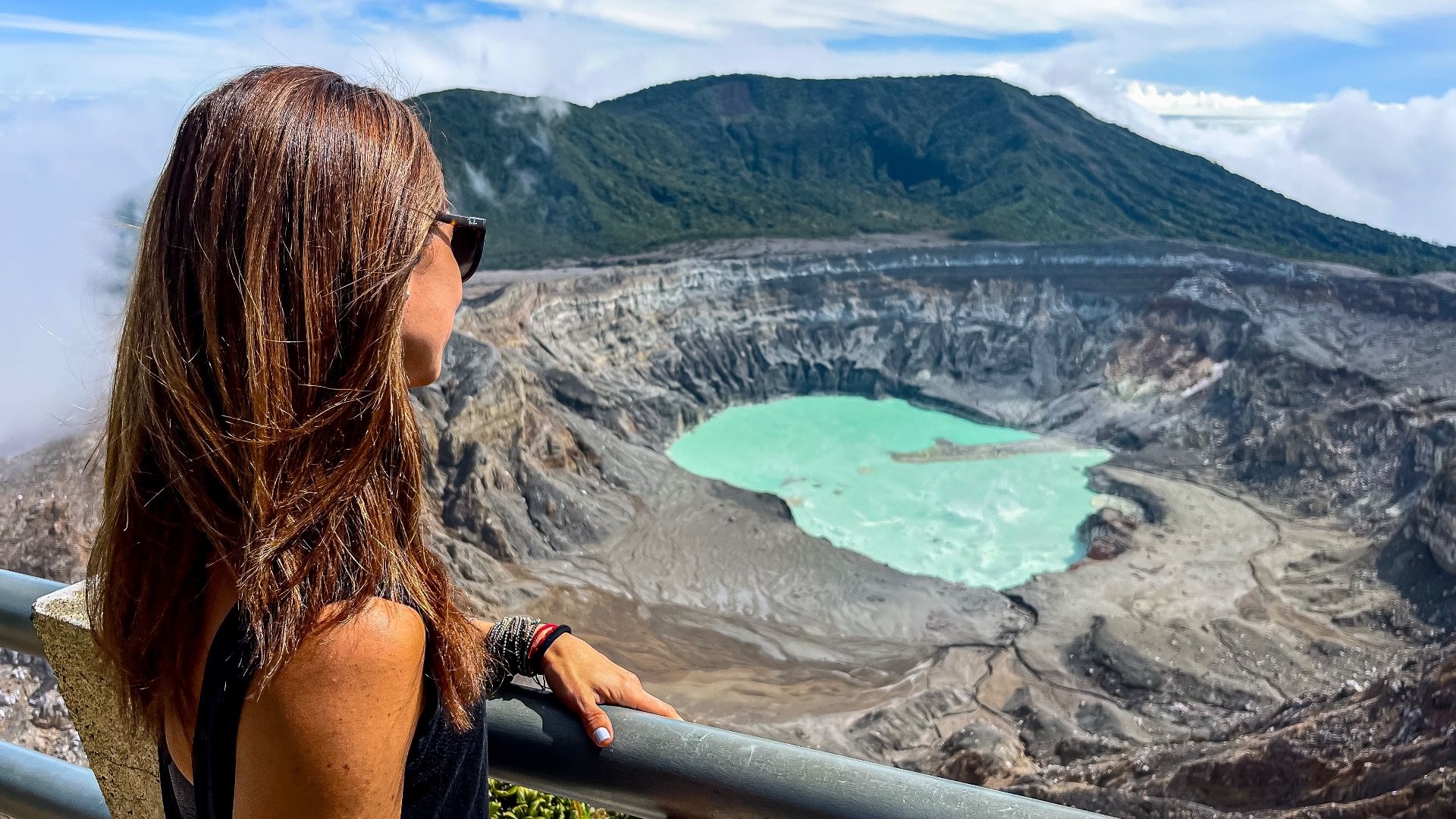 私はコスタリカに住んでいました、ここにあなたが本当に安いために旅行することができる方法があります